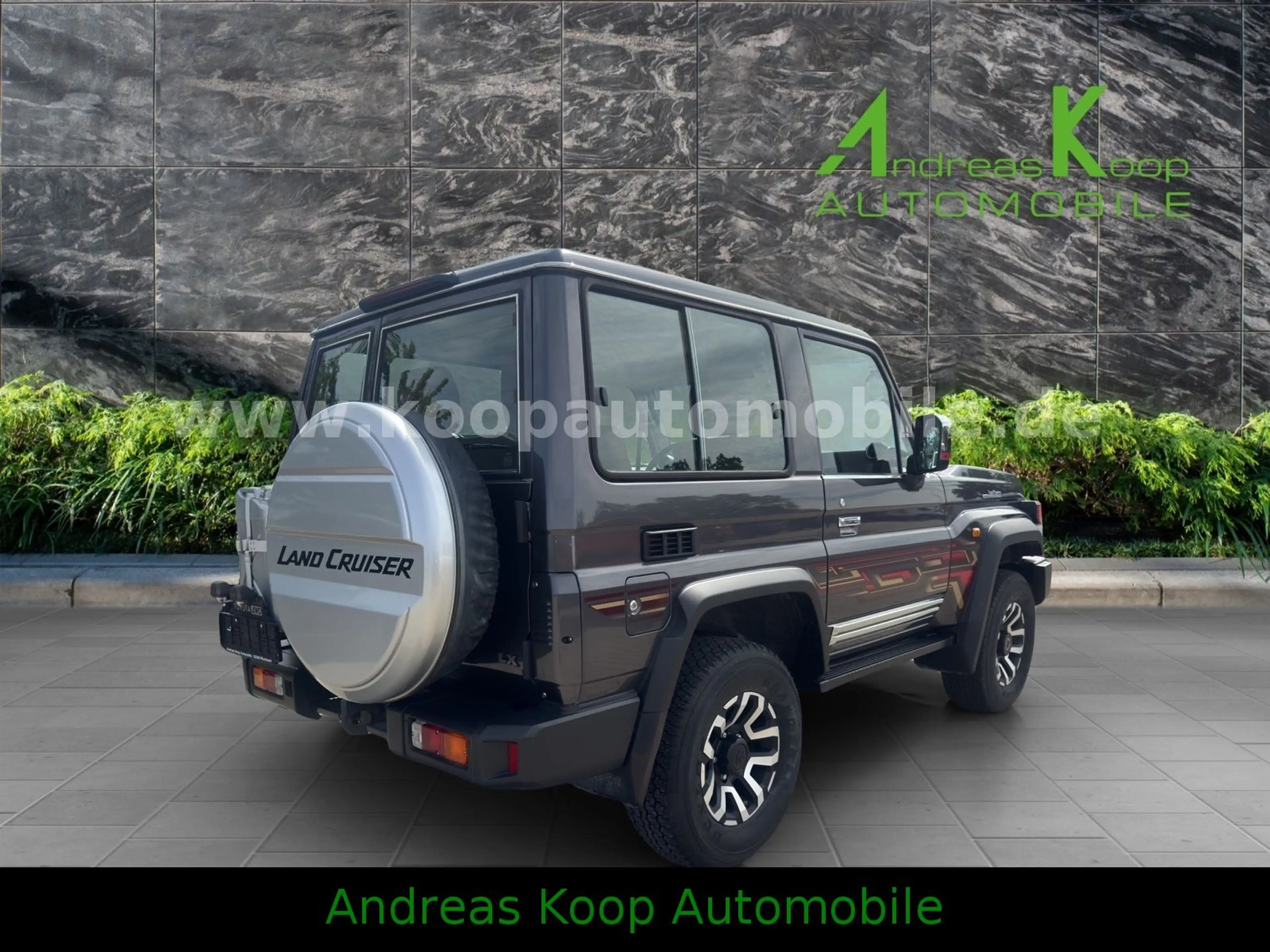 Toyota Land Cruiser GRJ 71 LX-Z Autom Temp Leder SOFORT — photo 3