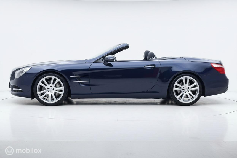 Mercedes-Benz SL 350 — photo 11
