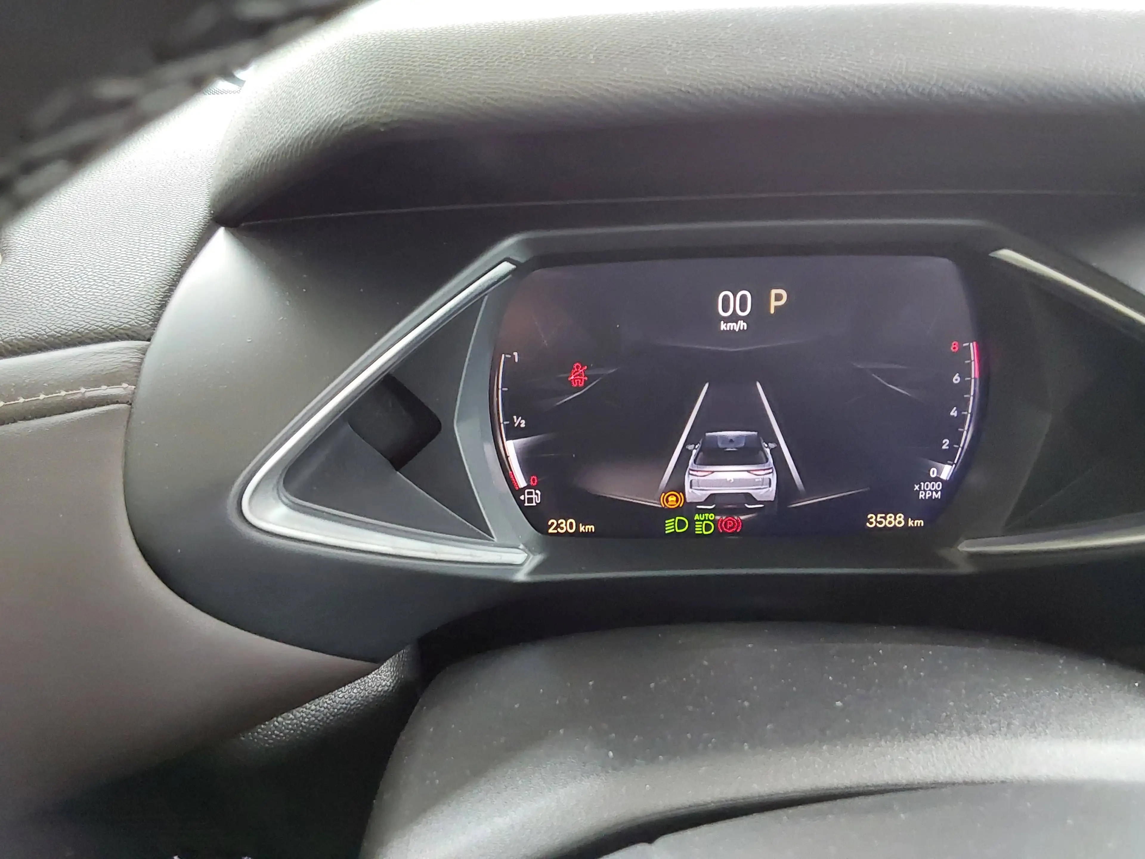 DS Automobiles DS 3 DS 3 1.2 PureTech Esprit De Voyage — photo 9