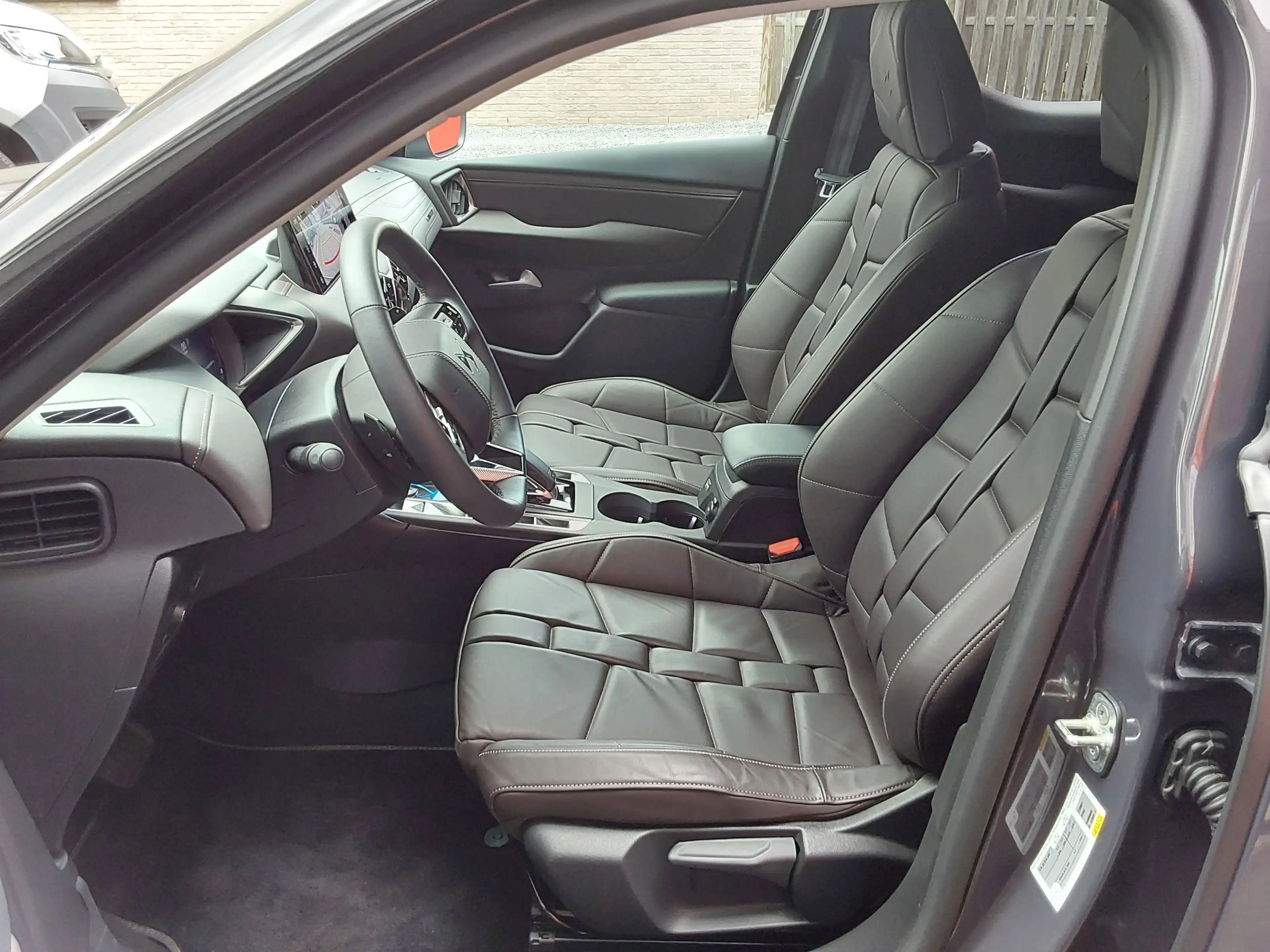 DS Automobiles DS 3 DS 3 1.2 PureTech Esprit De Voyage — photo 6