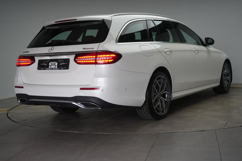 Mercedes-Benz E 400 d 4Matic T 9G-Tronic AMG Distronic/Kamera/ — photo 7