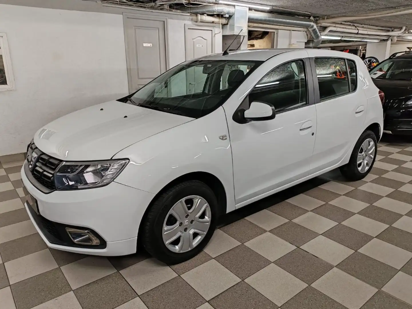 Dacia Sandero 1.5 BLUE DCI 95CH Weiß - 1