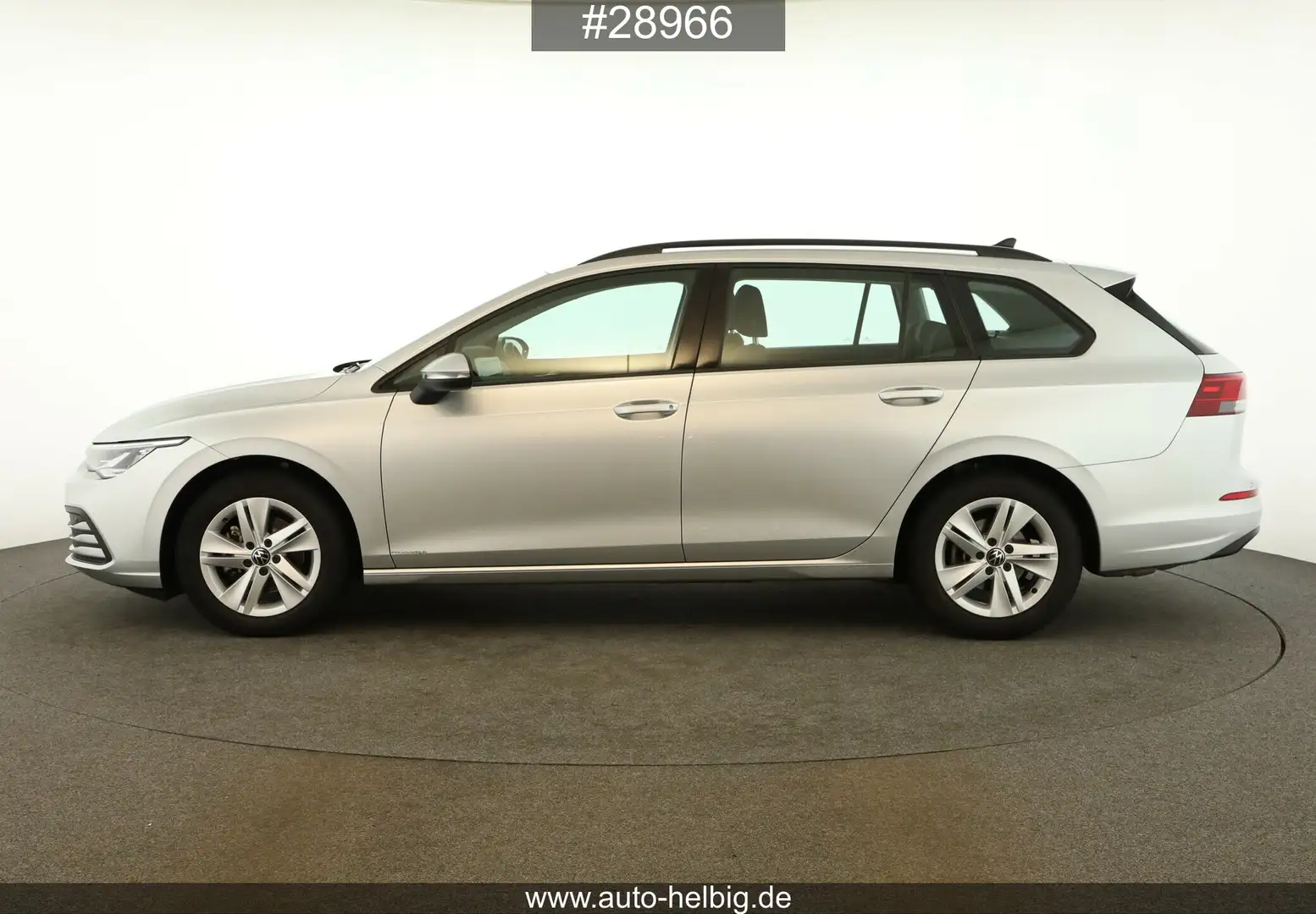Volkswagen Golf Golf VIII Variant 1.5 eTSI Life #AHK#Virtual#ACC Zilver - 2