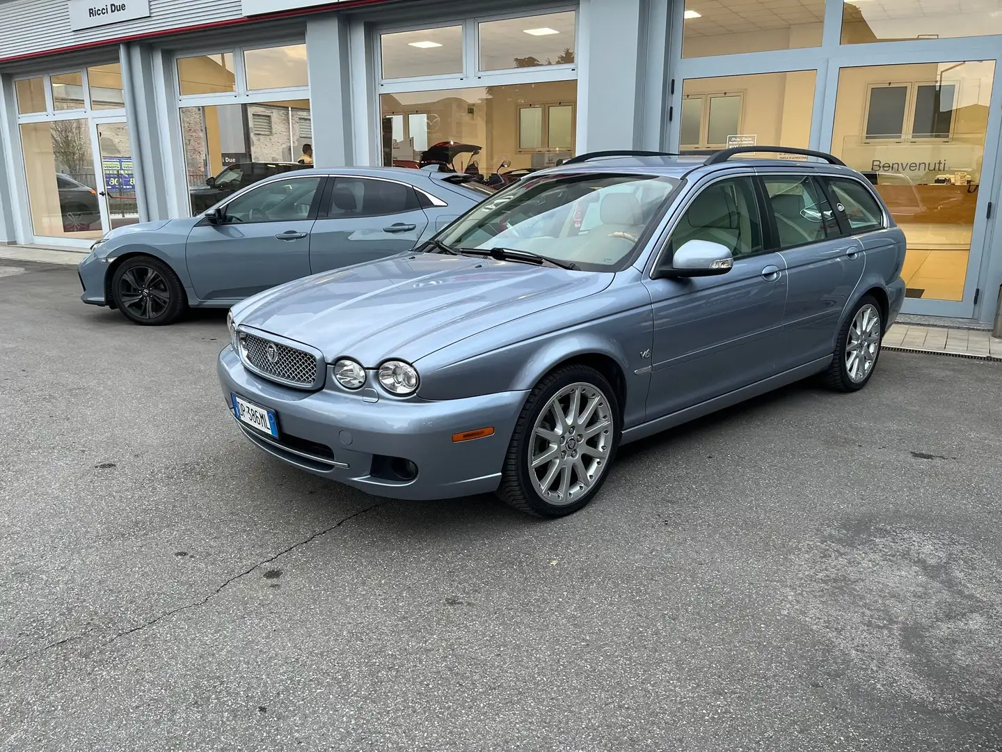 Jaguar X-Type X-Type Wagon 3.0 V6 4WD Premium Luxury Gris - 2