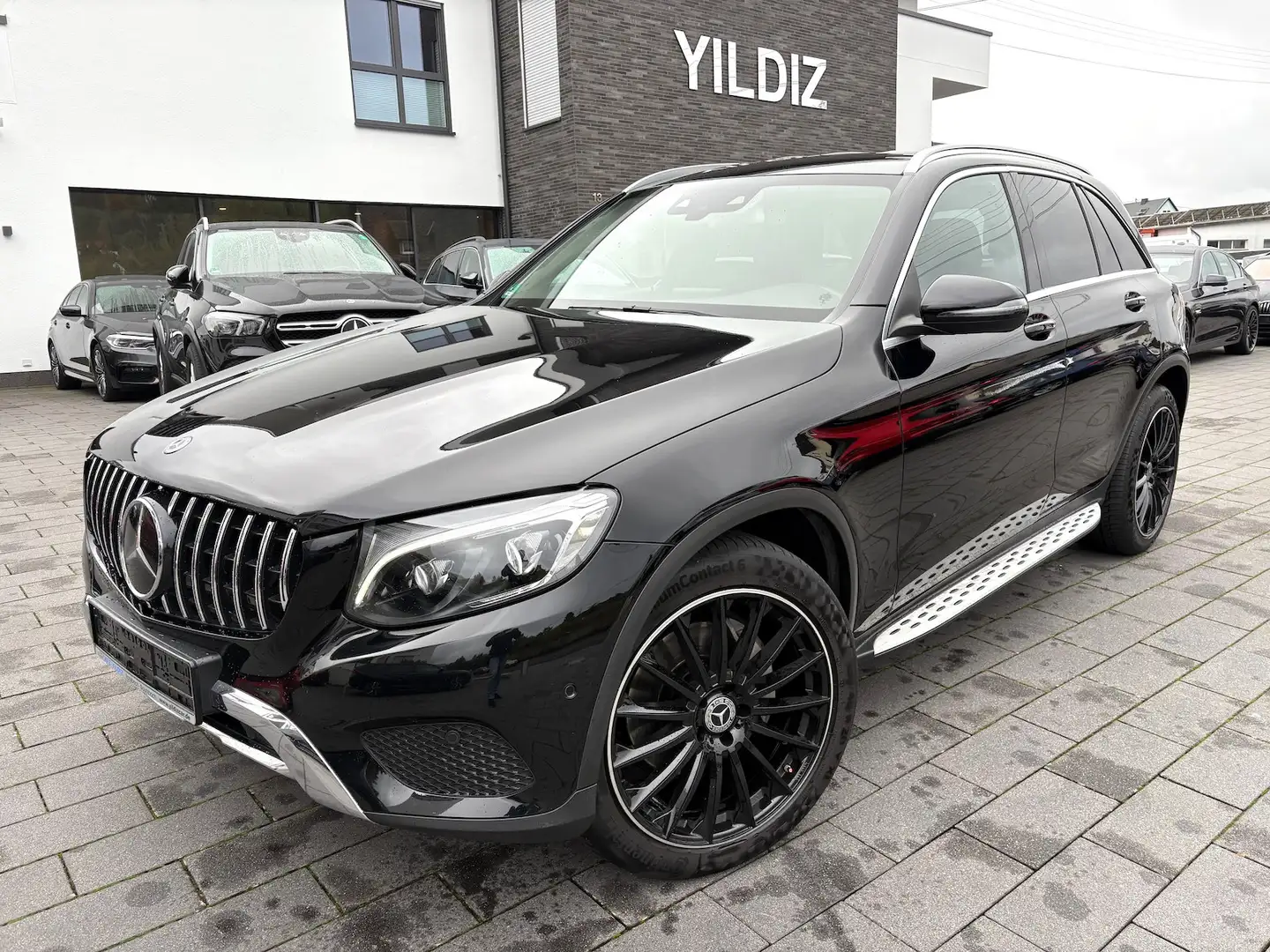 Mercedes-Benz GLC 250 d EXCLUSIVE DISTRONIC BURMESTER 20 ZOLL Nero - 1