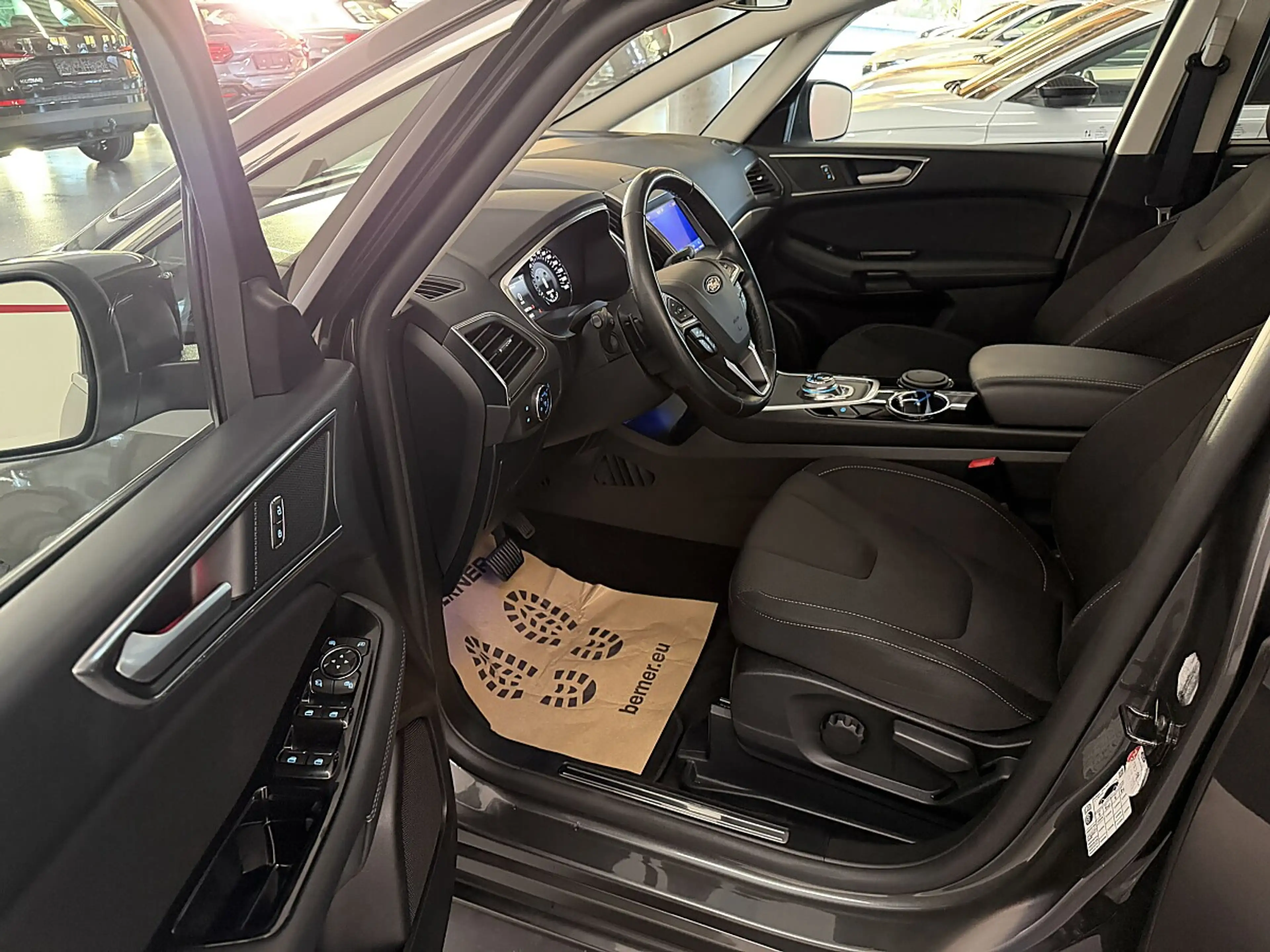 Ford S-Max S-MAX Titanium 2.0TDCi Aut. *NAVI*Sitzheizung*V... — photo 11