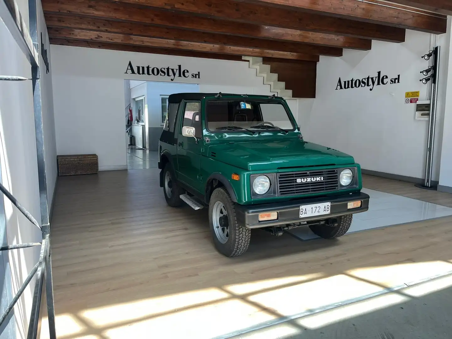 Suzuki SJ 413 Suzuki Samurai 1.3 SJ413 - 2