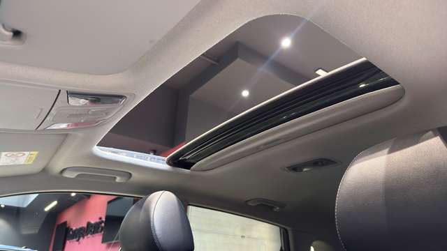 Kia Niro — photo 21
