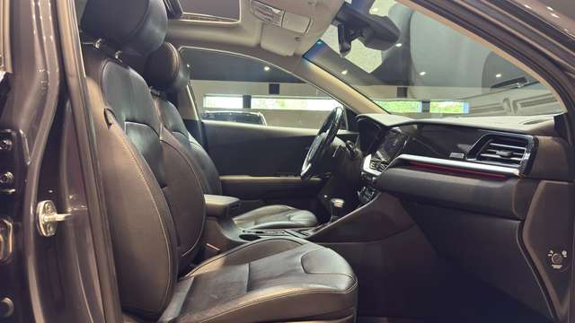Kia Niro — photo 13