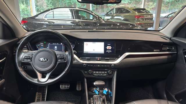Kia Niro — photo 9