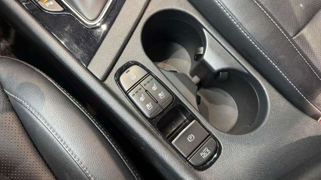 Kia Niro — photo 18