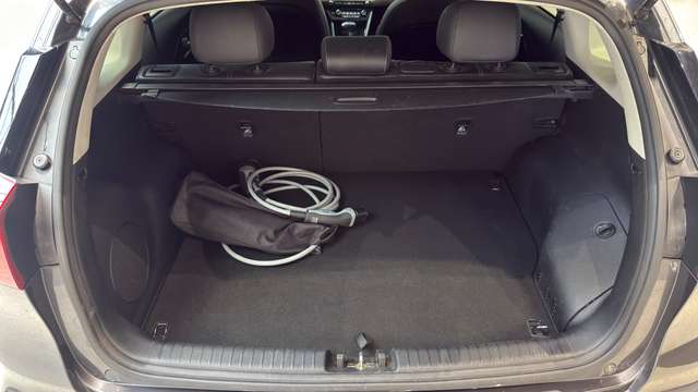 Kia Niro — photo 25