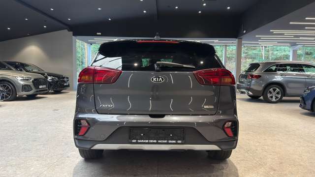 Kia Niro — photo 7