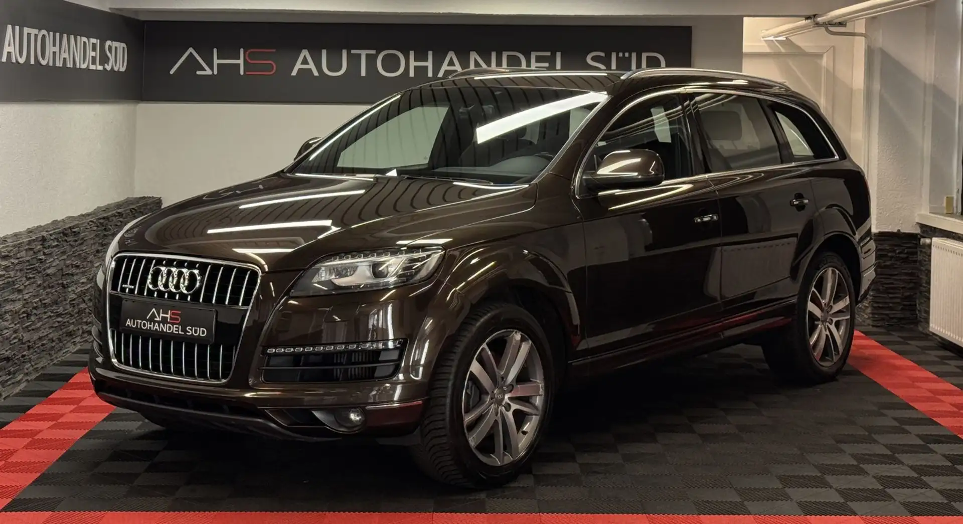 Audi Q7 3.0 TDI *LEDER*AHK*STHZG*BOSE*XENON* Braun - 1