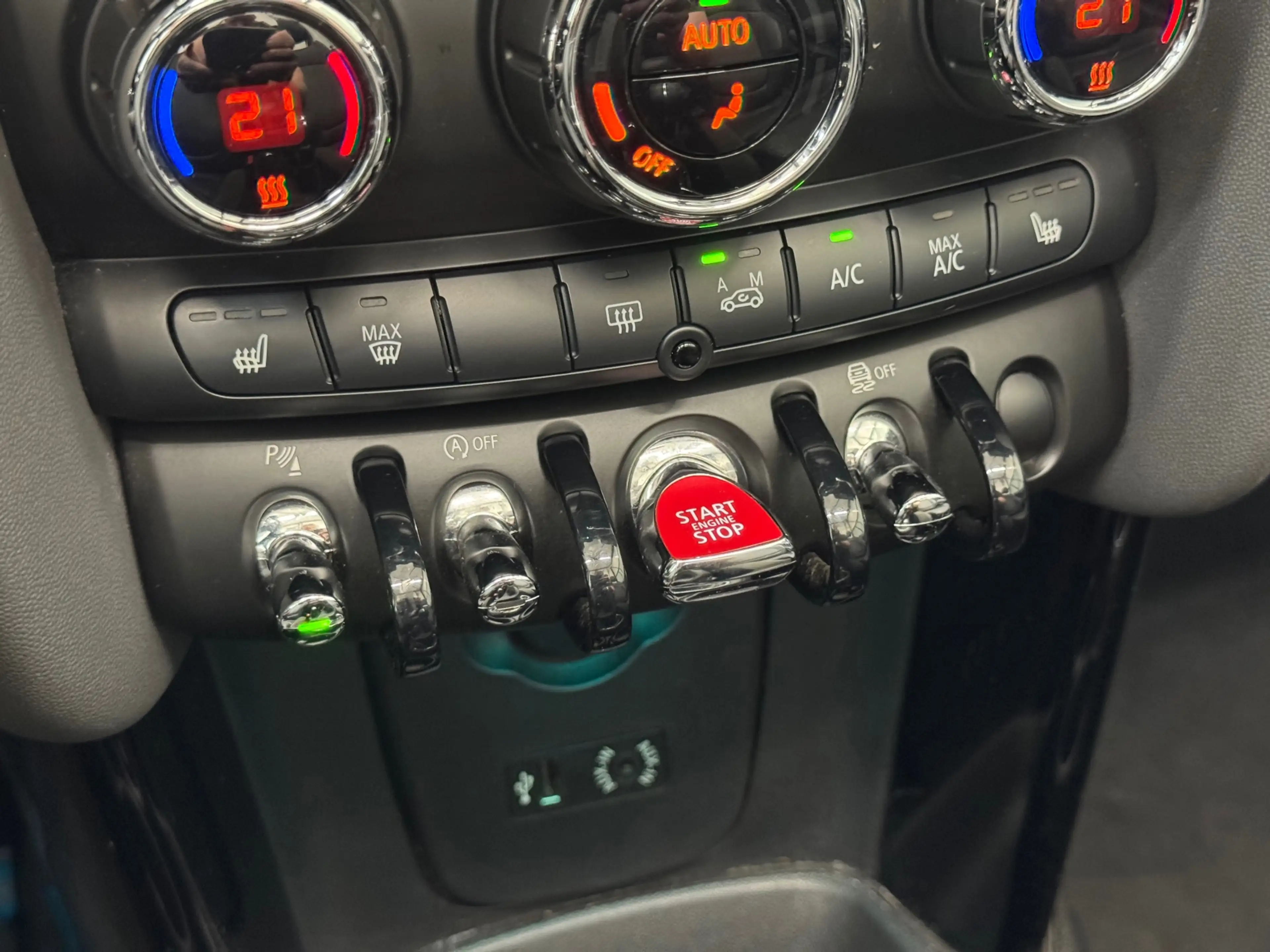 MINI Cooper S Cabrio 2.0 Chili Serious Business |Parkeersensorenr|Led|S — photo 23