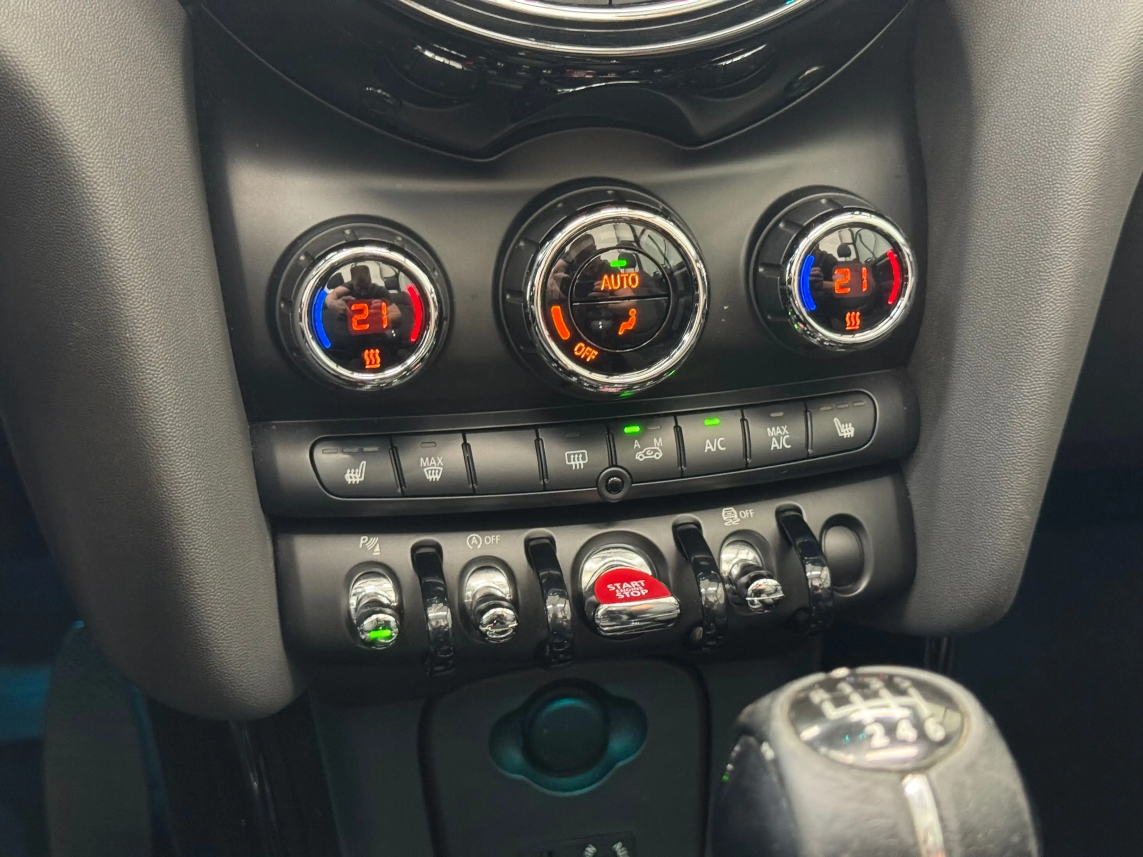 MINI Cooper S Cabrio 2.0 Chili Serious Business |Parkeersensorenr|Led|S — photo 22