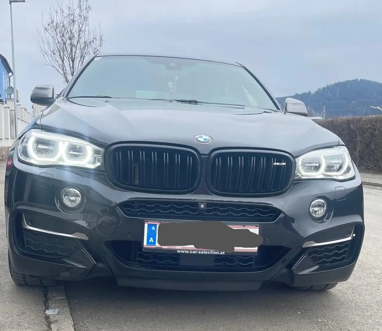 BMW X6 M M50d - 1