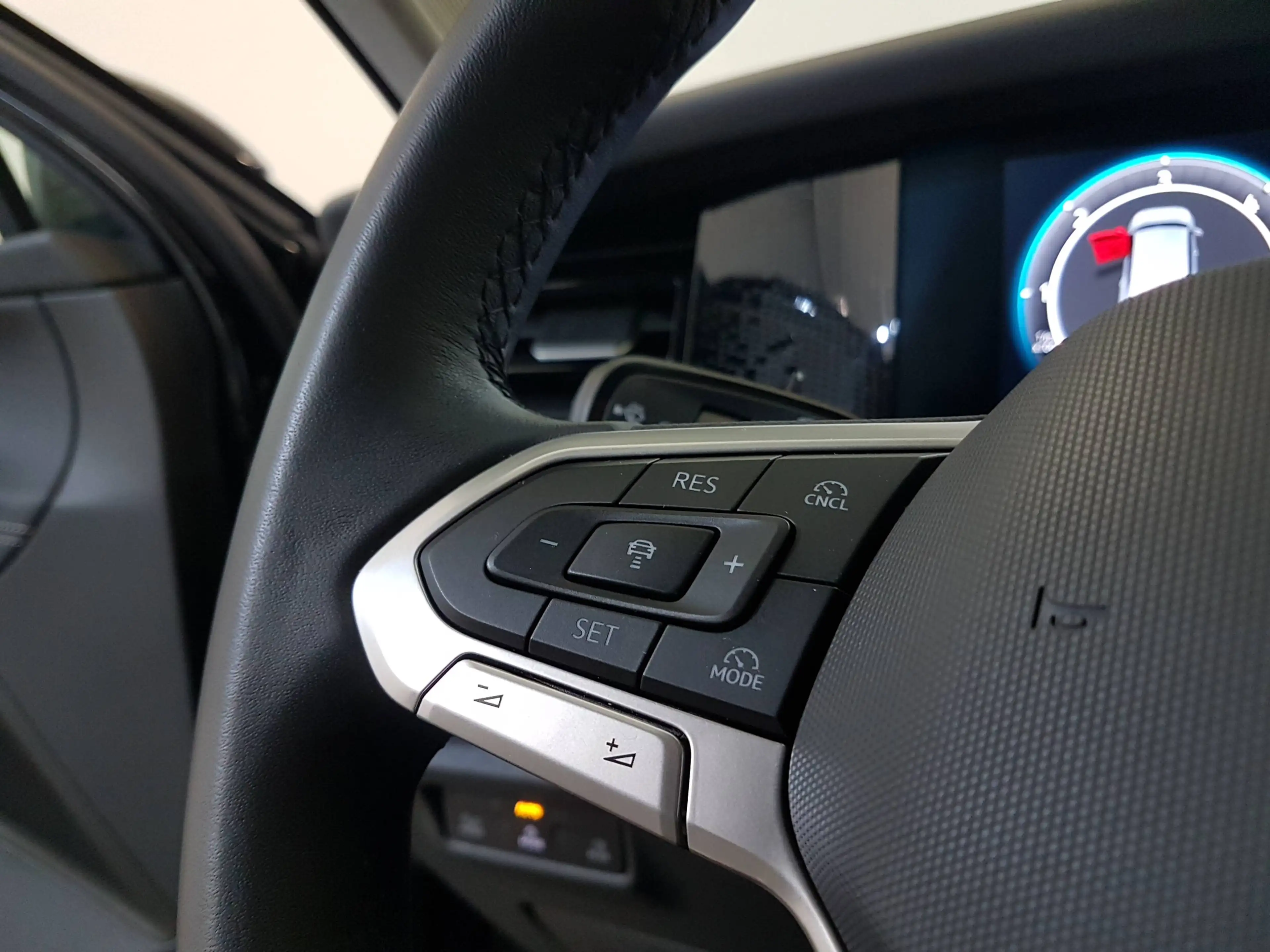 Volkswagen Tayron 1.5 eTSI 110 kW Life IQ Lights Matrix AHK 7 Sitzer 360 IQ Drive — photo 15