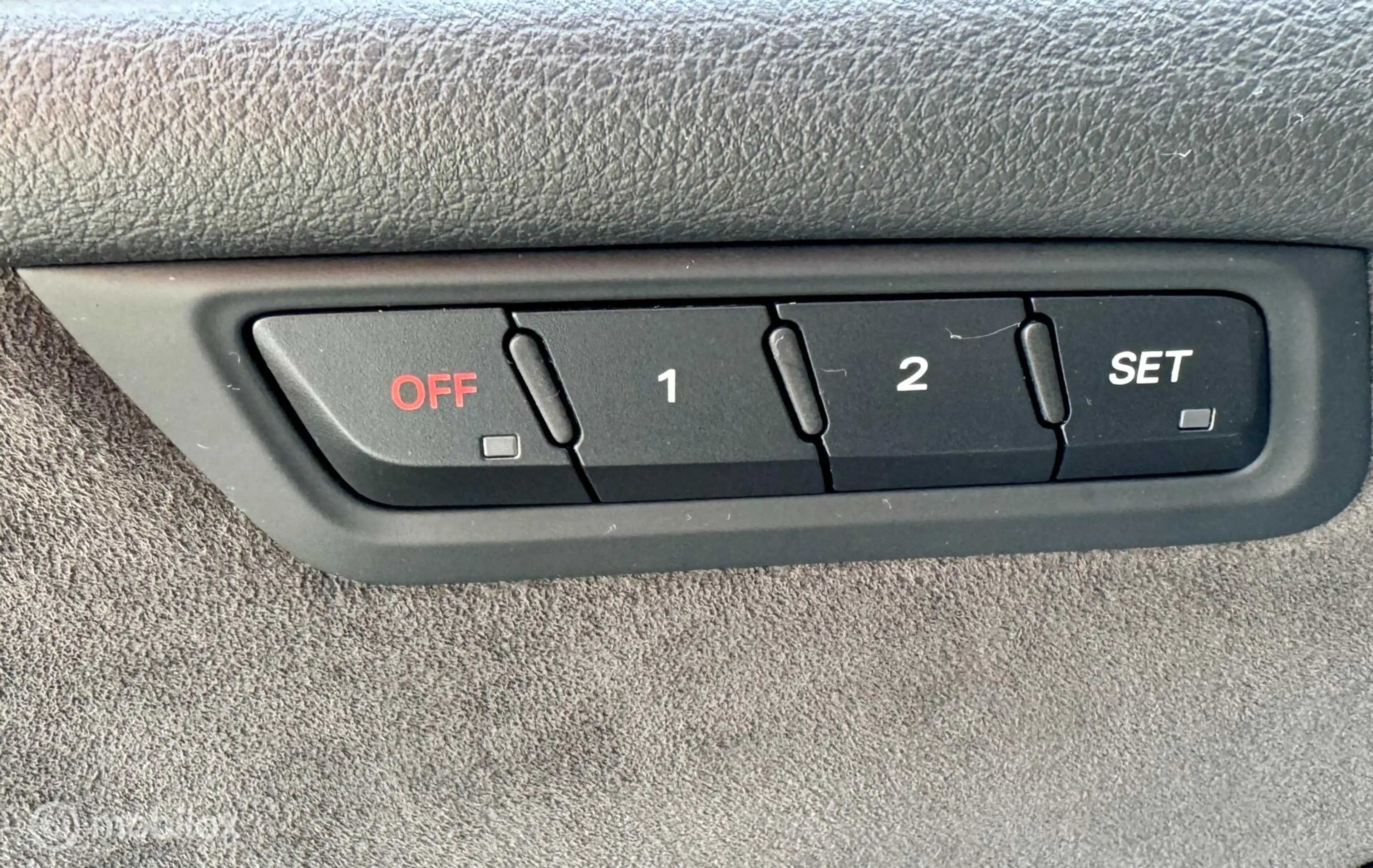 Audi SQ5 3.0 TDI SQ5 quattro — photo 36