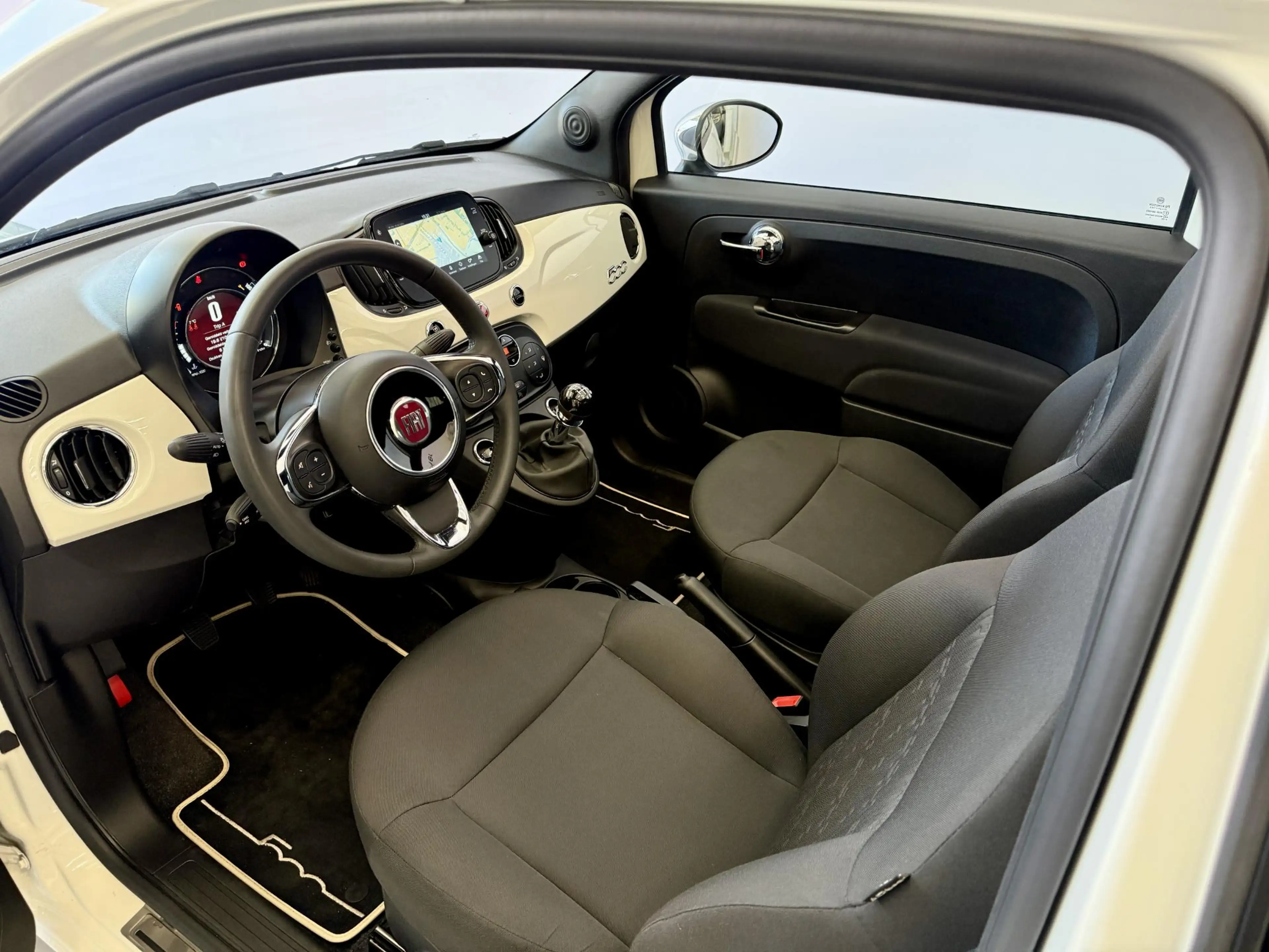 Fiat 500C 1.0 Hybrid Dolcevita Climate / PDC / Carplay / Bov — photo 5