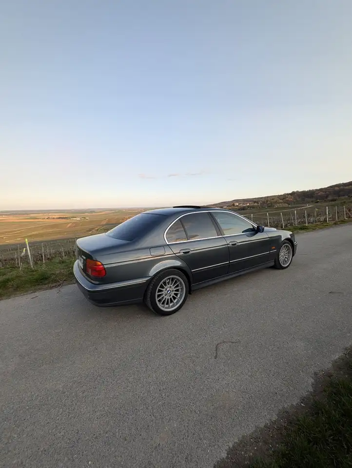 BMW 535 E39 V8 (flexfuel, toit ouvrant, sièges chauffants/electriques, xenons, clim auto, regulateur de vitesses, bluetooth), foto 12