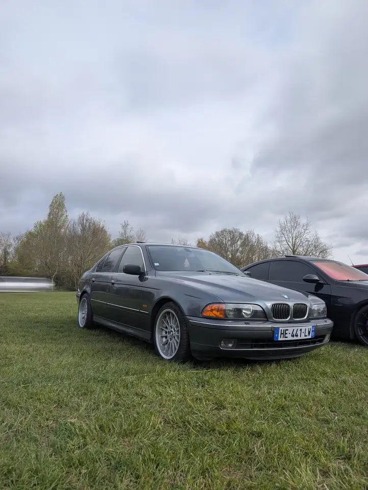 BMW 535 E39 V8 (flexfuel, toit ouvrant, sièges chauffants/electriques, xenons, clim auto, regulateur de vitesses, bluetooth), foto 3