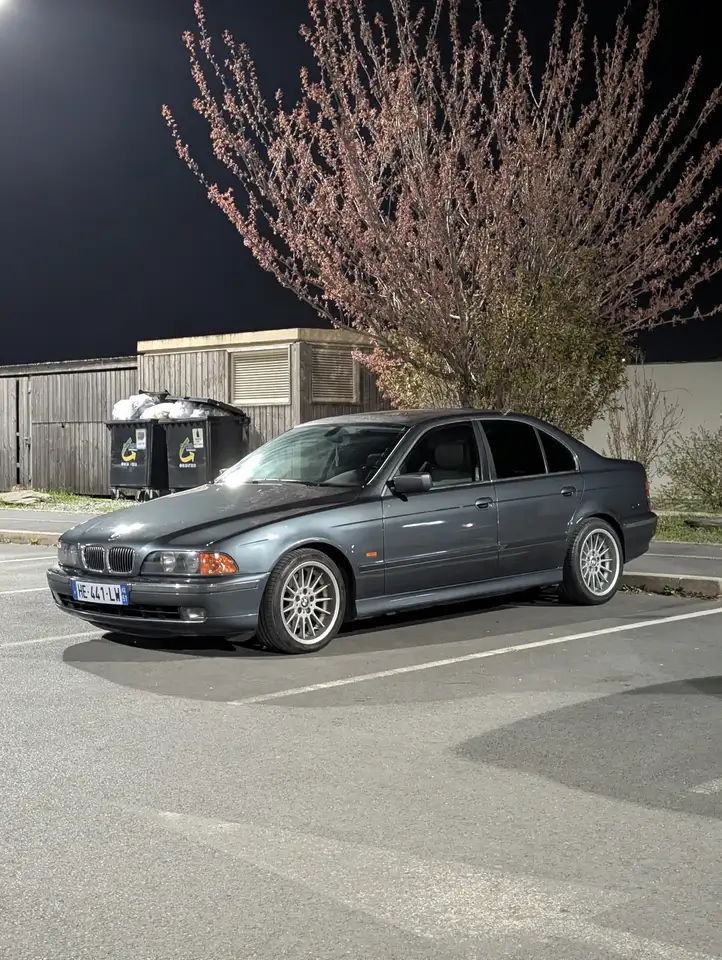 BMW 535 E39 V8 (flexfuel, toit ouvrant, sièges chauffants/electriques, xenons, clim auto, regulateur de vitesses, bluetooth), foto 6