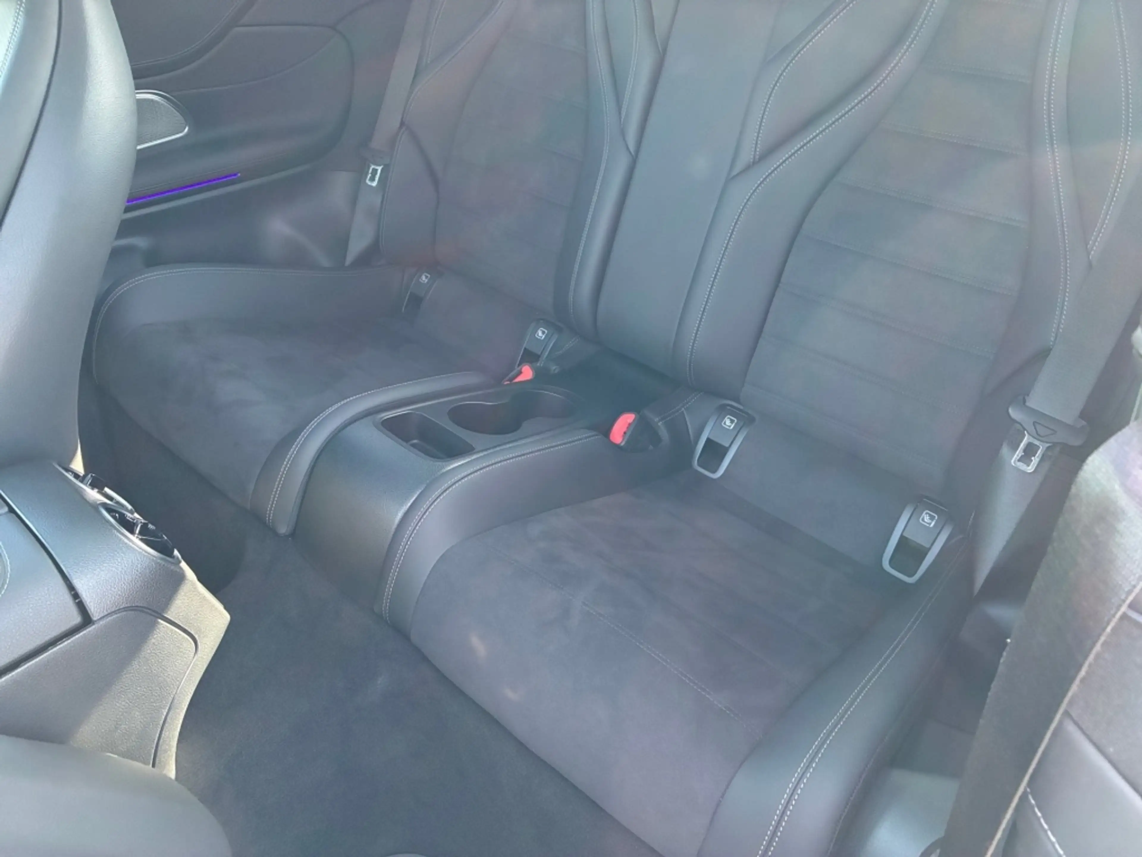 Mercedes-Benz CLE 200 COUPE EDITION AMG PANO BURMESTER 360 — photo 10