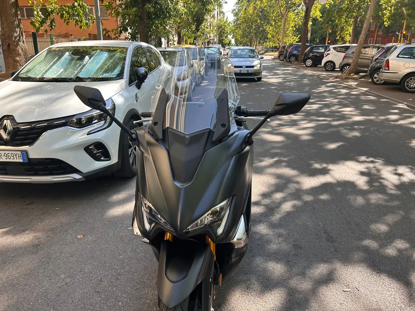 Yamaha TMAX SX - 2