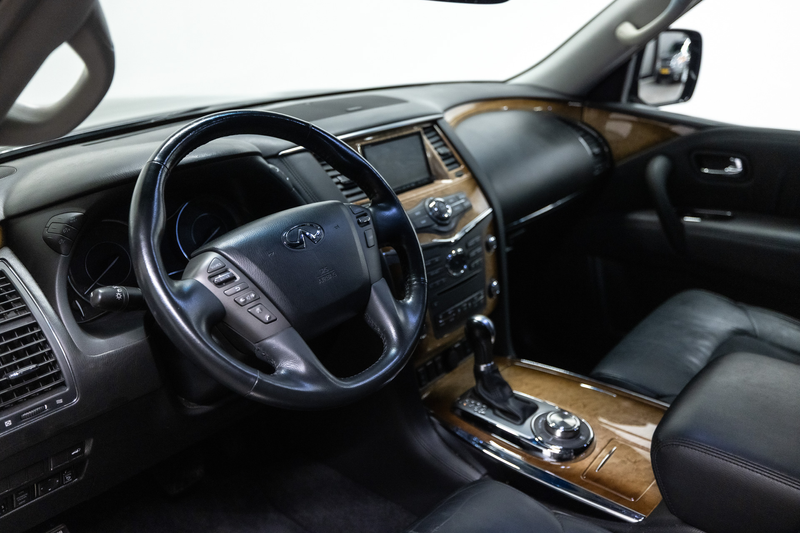 Infiniti QX80 V8 6 persoonsuitvoering Dealer auto — photo 4