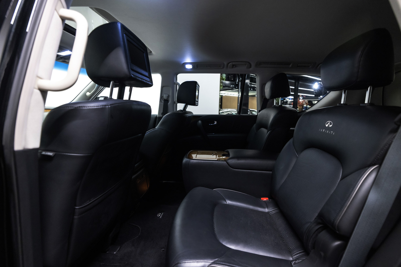 Infiniti QX80 V8 6 persoonsuitvoering Dealer auto — photo 8