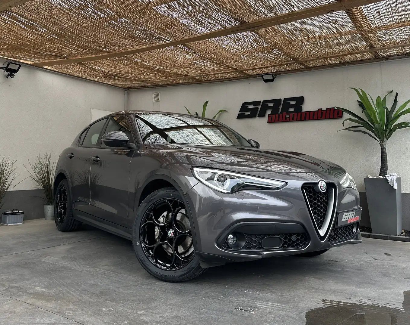 Alfa Romeo Stelvio Alfa Romeo Stelvio - 1