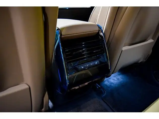 Land Rover Range Rover Sport view 22