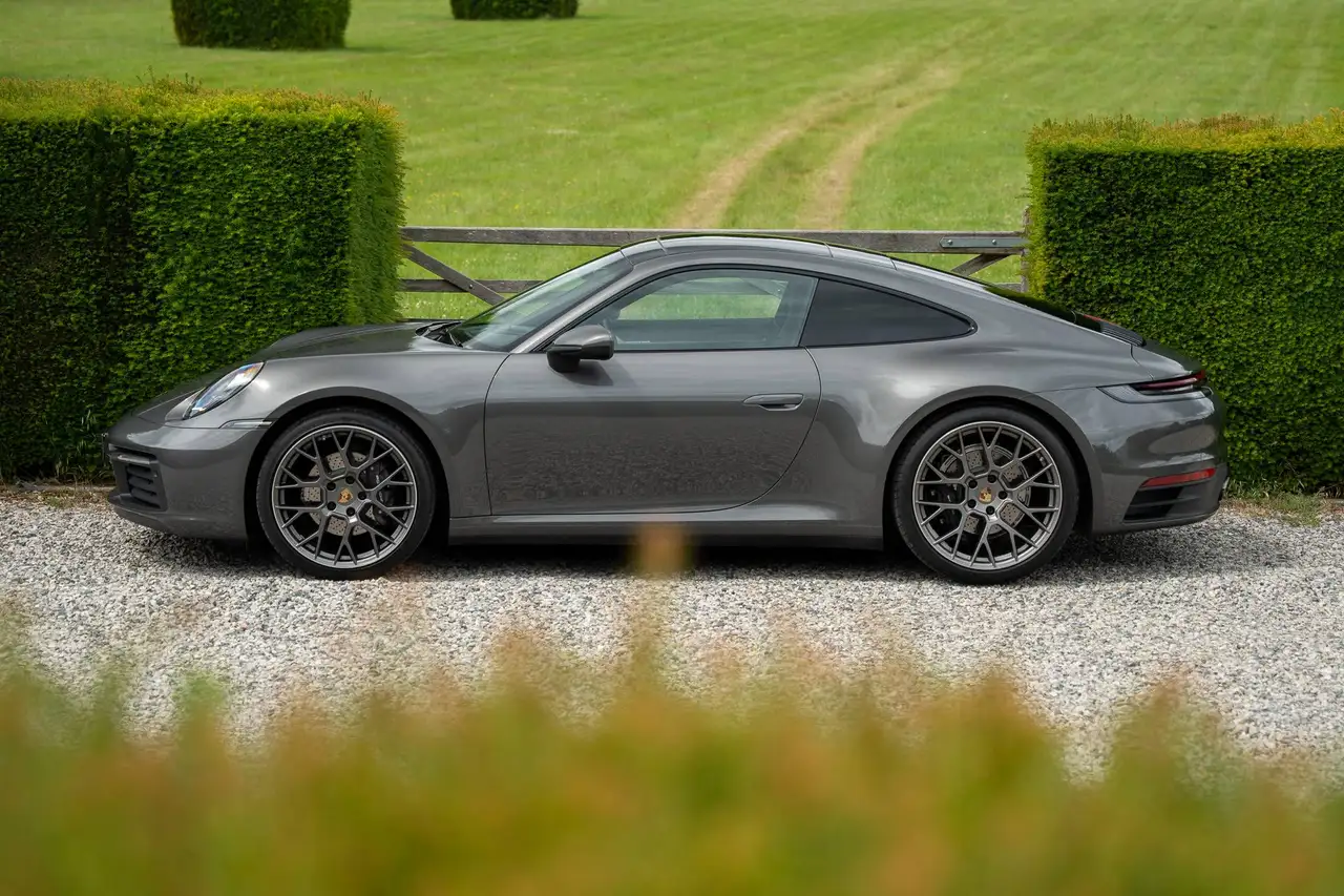 Porsche 992