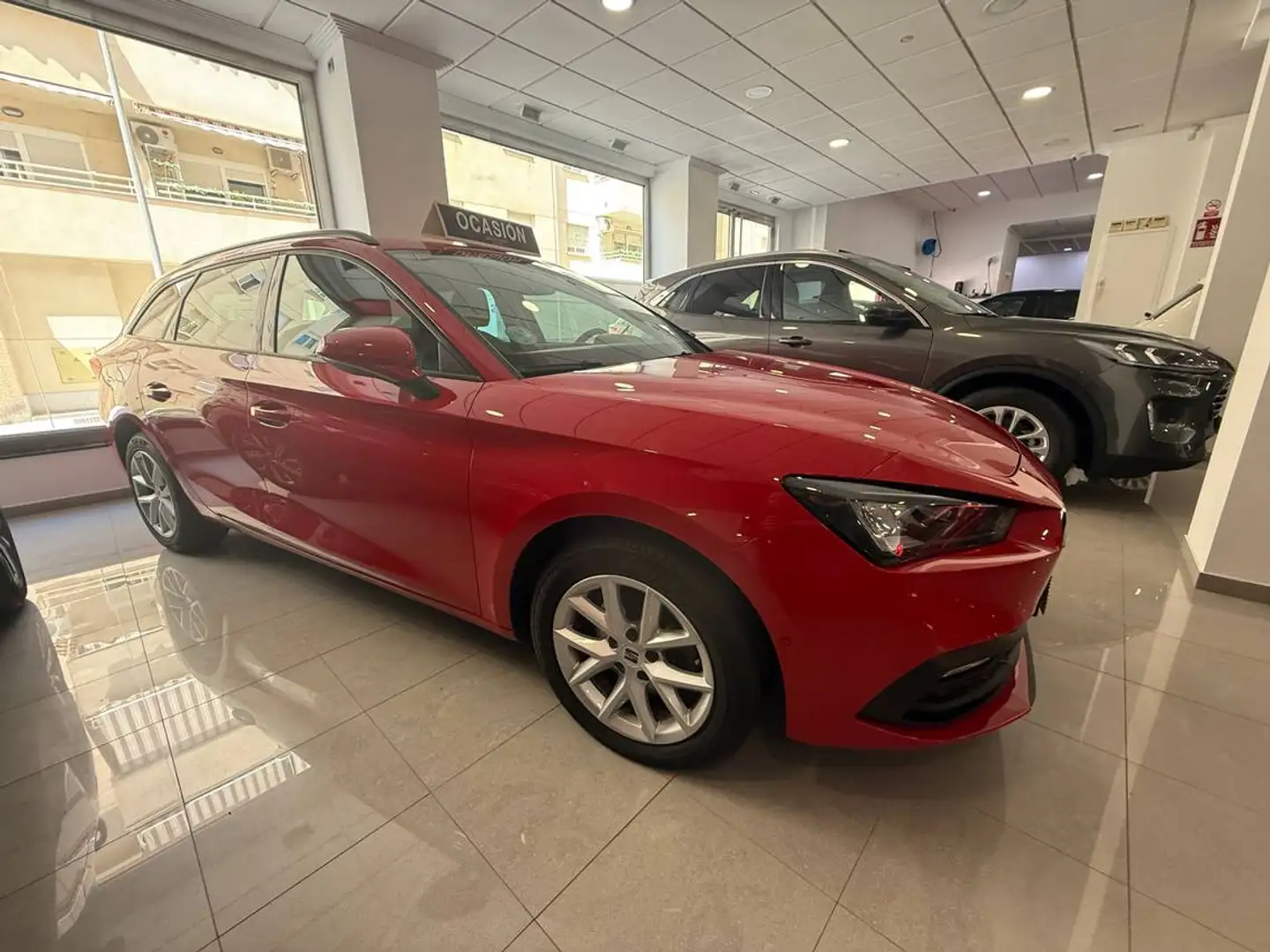 SEAT Leon 1.0 TSI S&S Style XS 110 Rood - 2