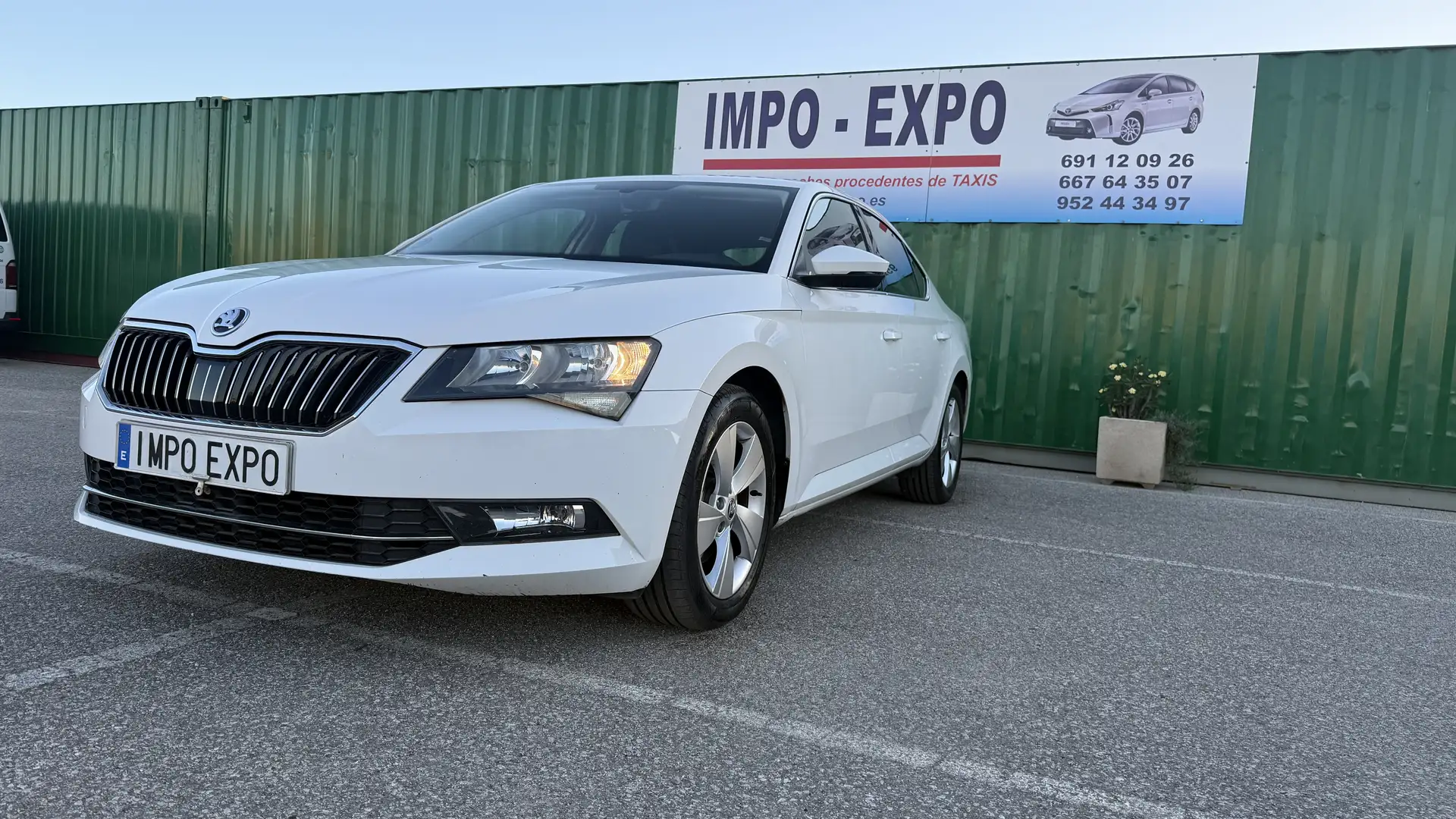 Skoda Superb 2.0TDI AdBlue Active 110kW Blanco - 1