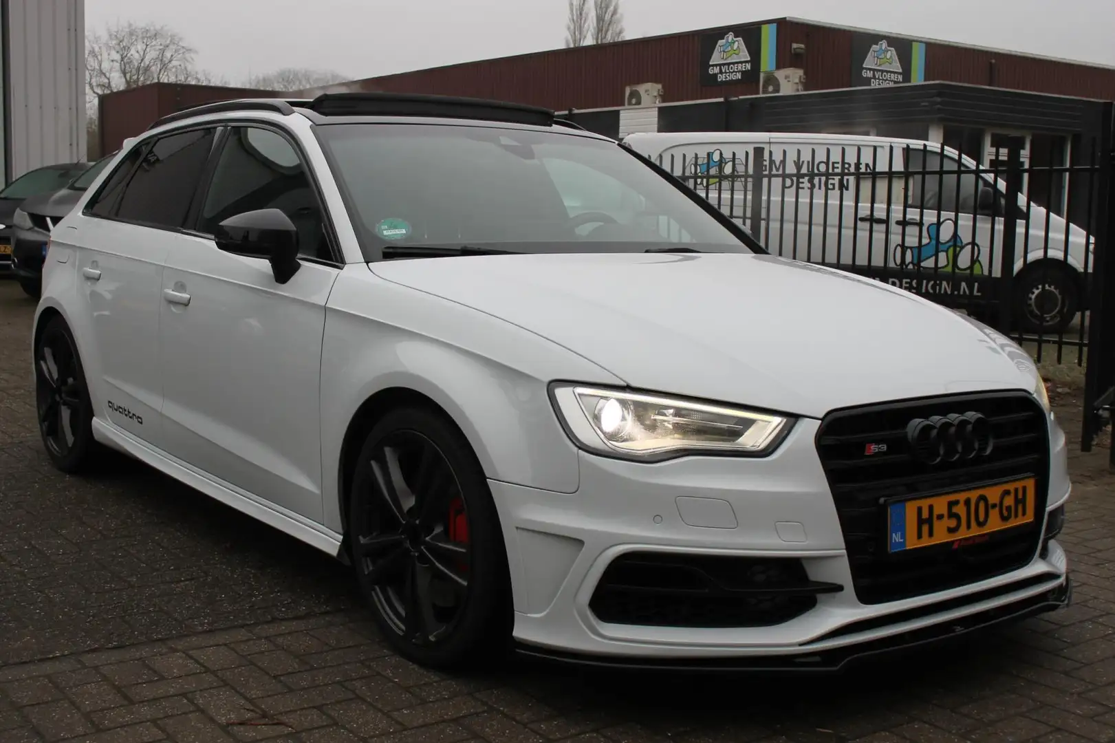 Audi A3 Sportback 2.0 TFSI S3 quattro Pro Line Plus Pano A Weiß - 2
