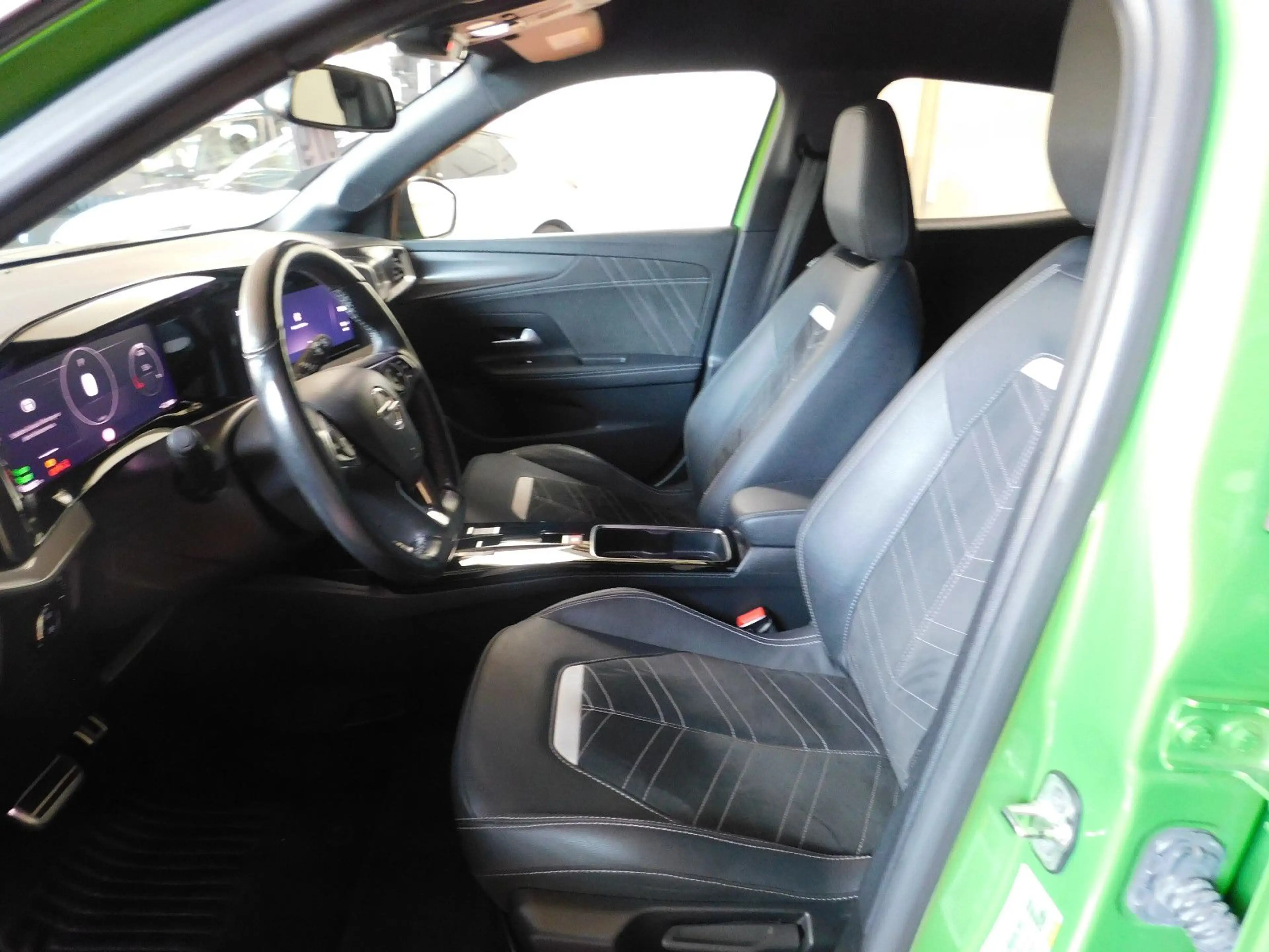 Opel Mokka-E Ultimate — photo 7