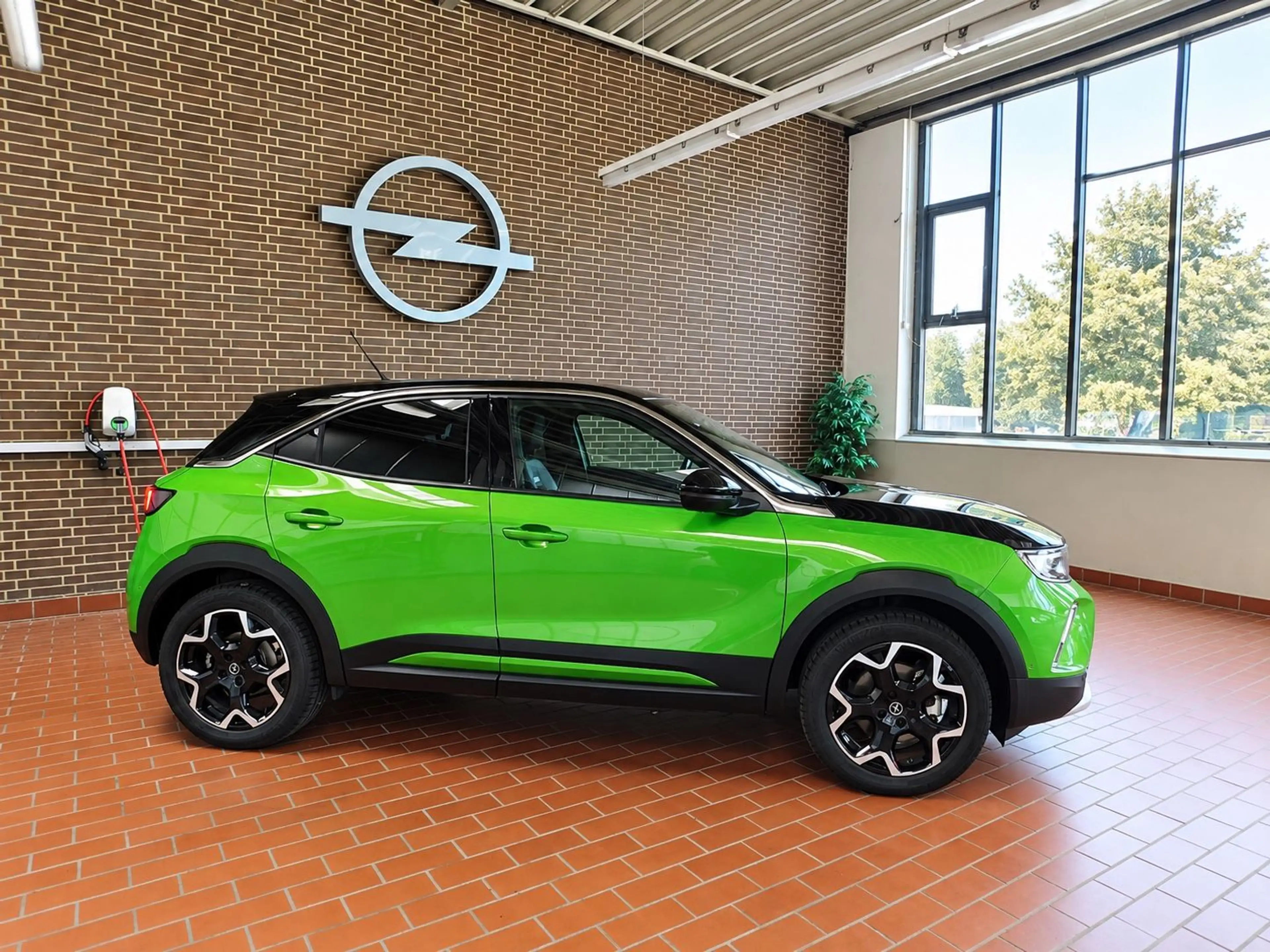Opel Mokka-E Ultimate — photo 3