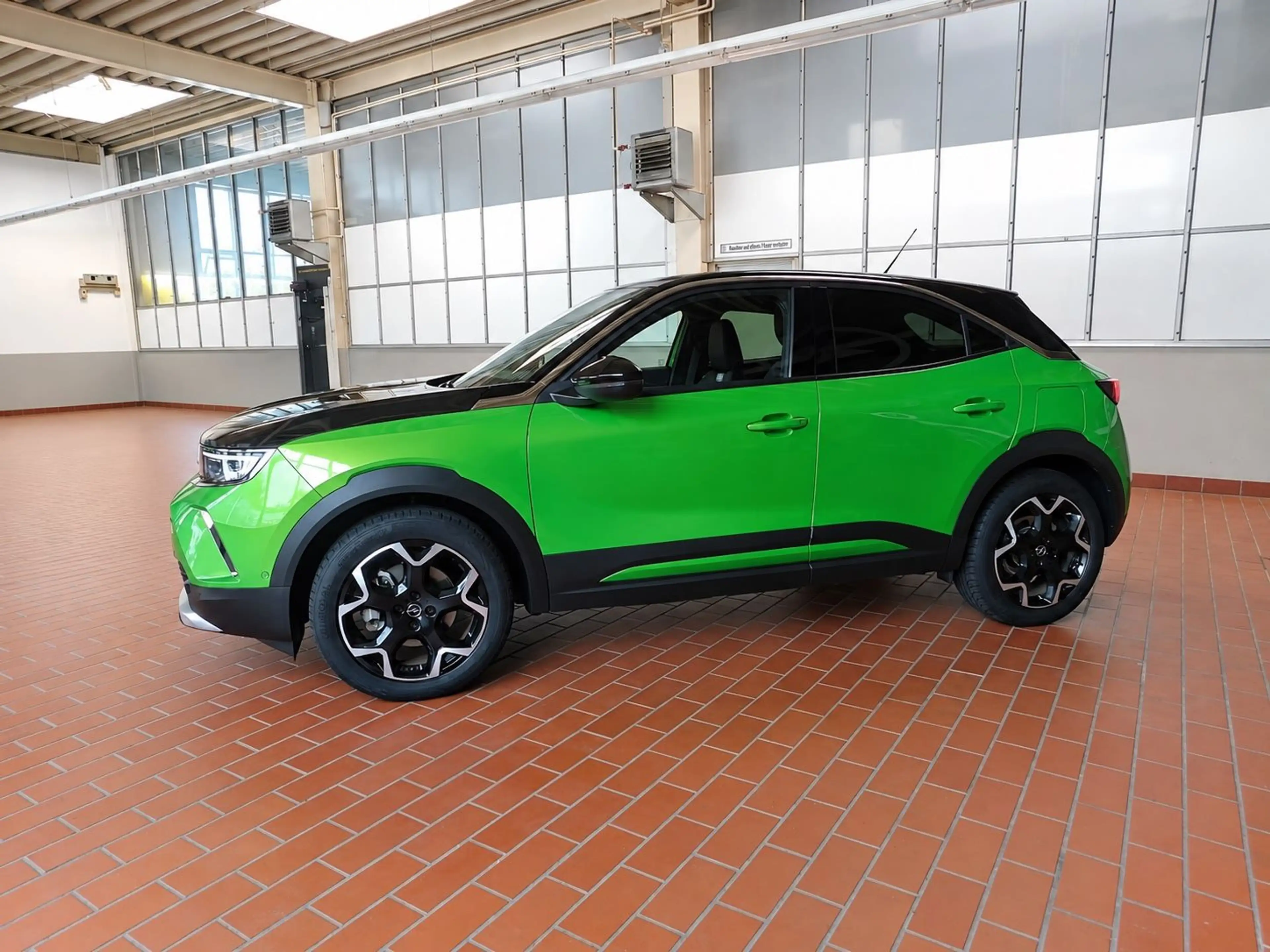 Opel Mokka-E Ultimate — photo 2