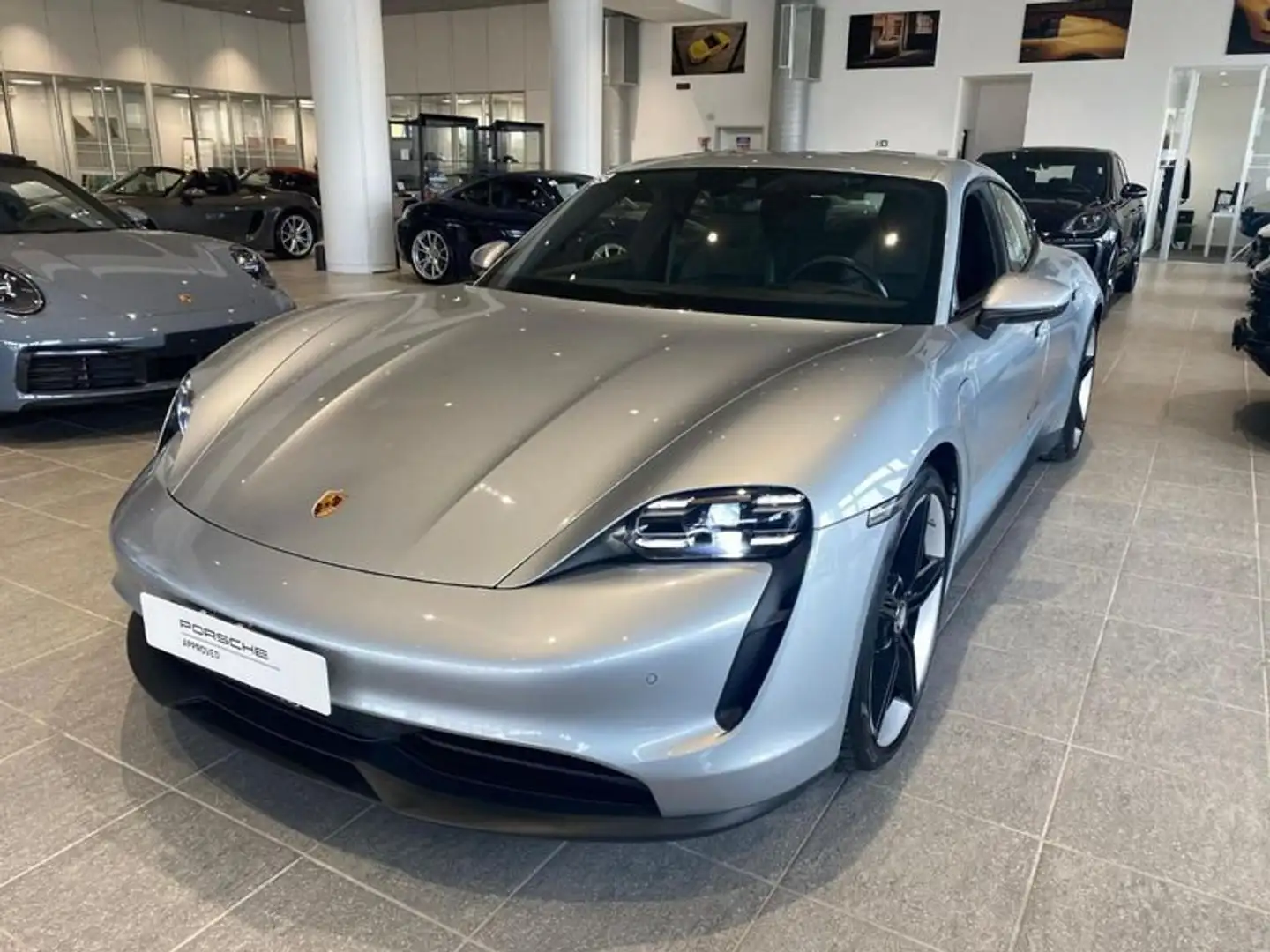 Porsche Taycan 380 cv Perf. Battery Plus Argento - 1