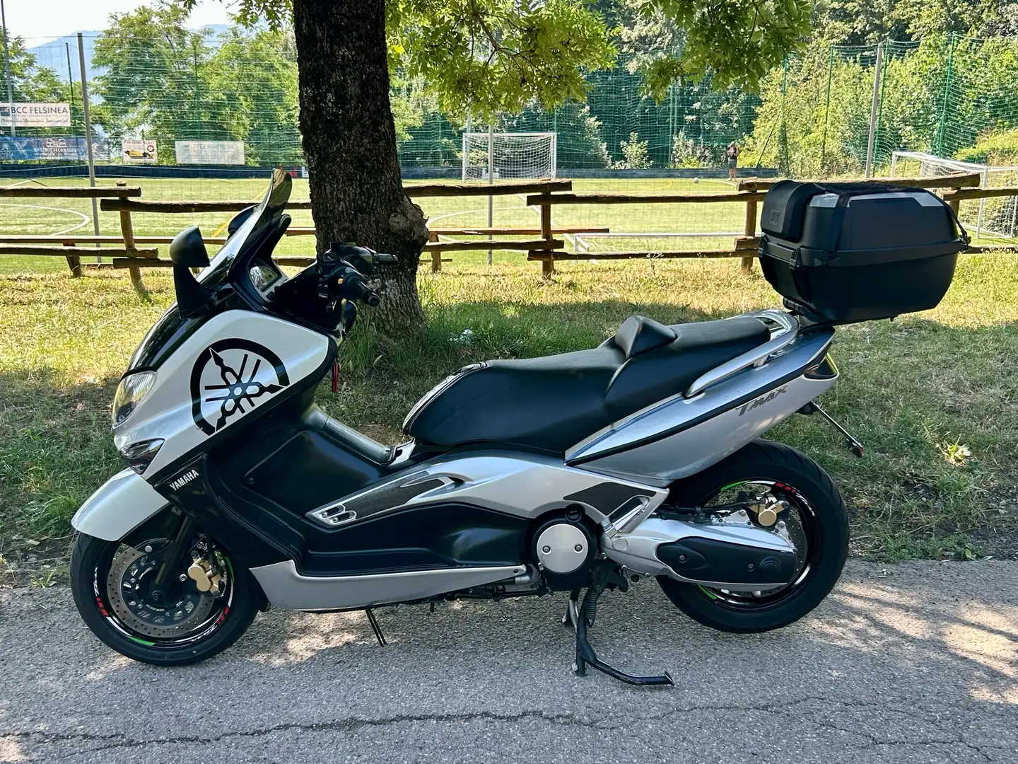 Yamaha TMAX 500 silver - 2