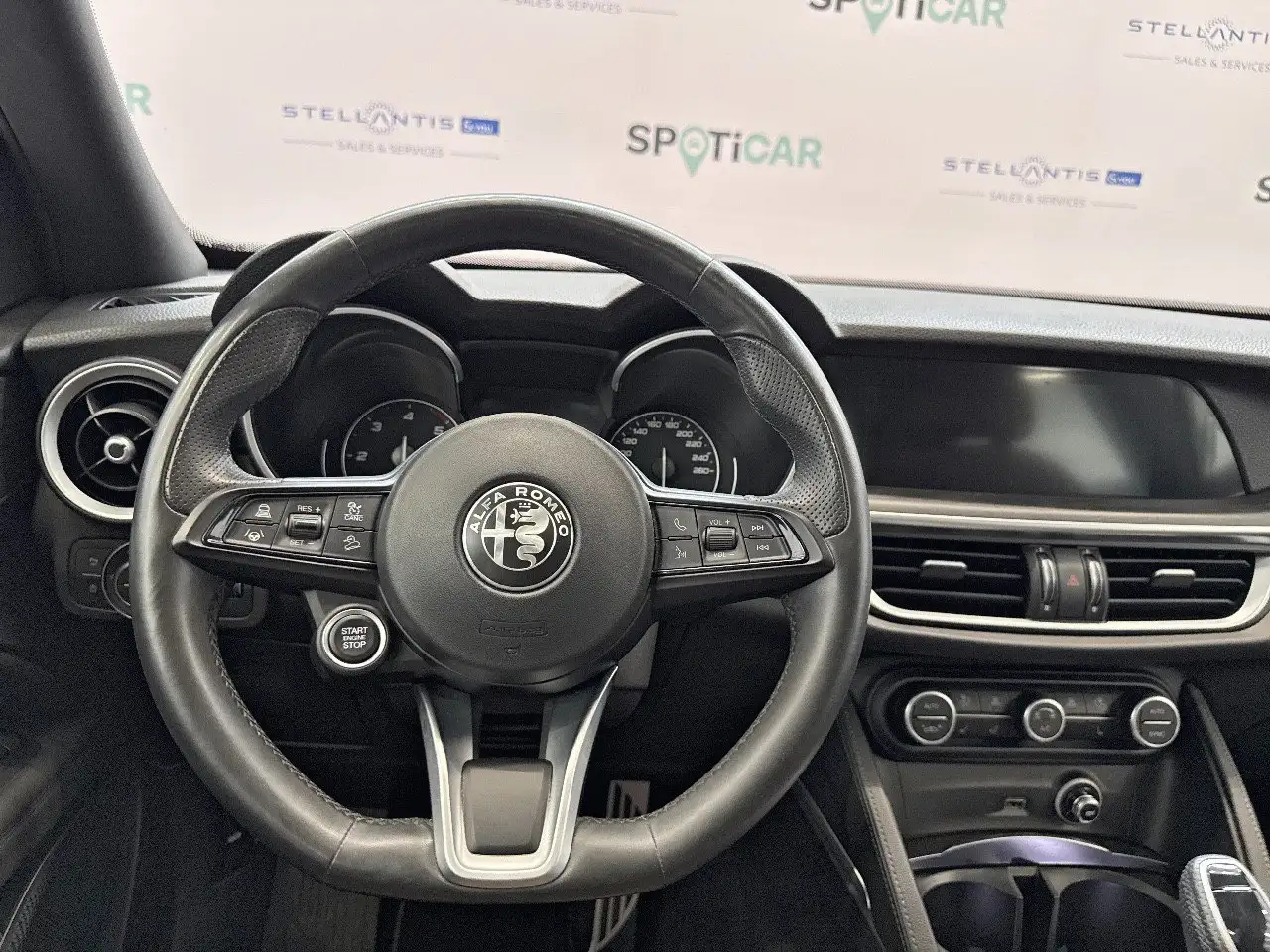 Alfa Romeo Stelvio 2022 — фото 13