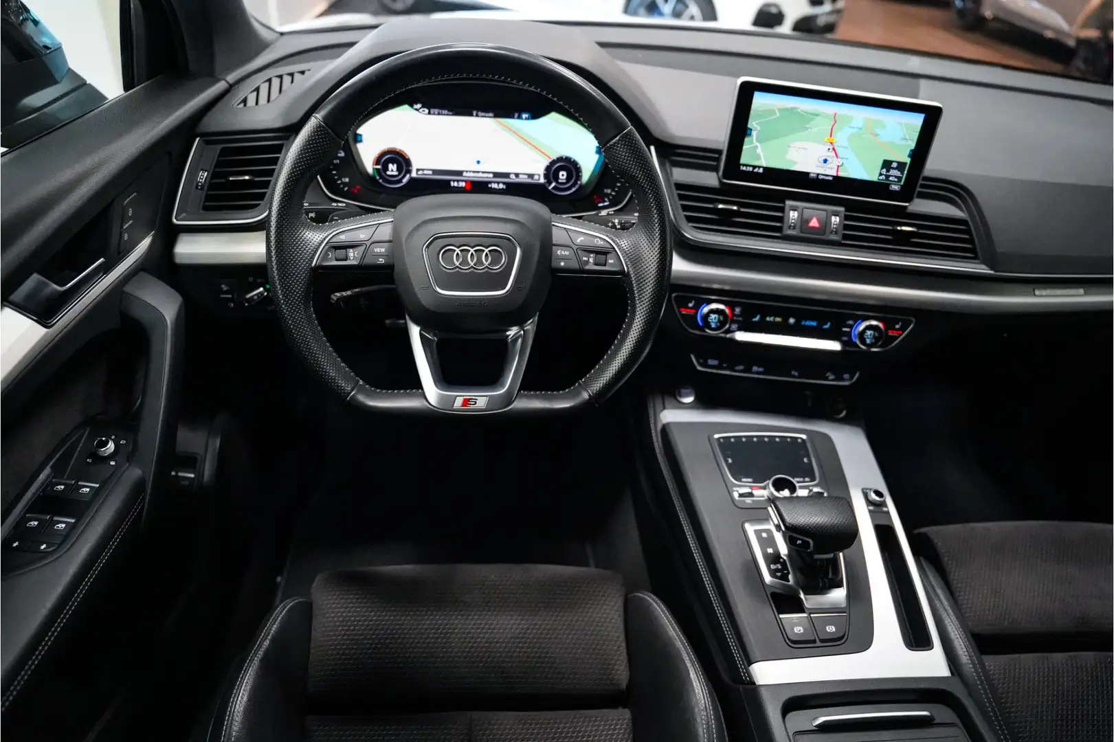 Audi Q5 50 TFSI e quattro S-Line|Elek.Trekhaak|Carplay|Aud Grijs - 2
