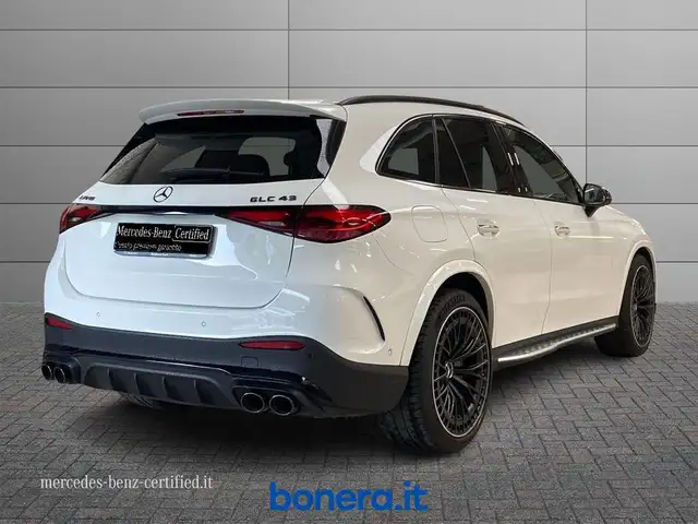 Mercedes-Benz GLC view 3