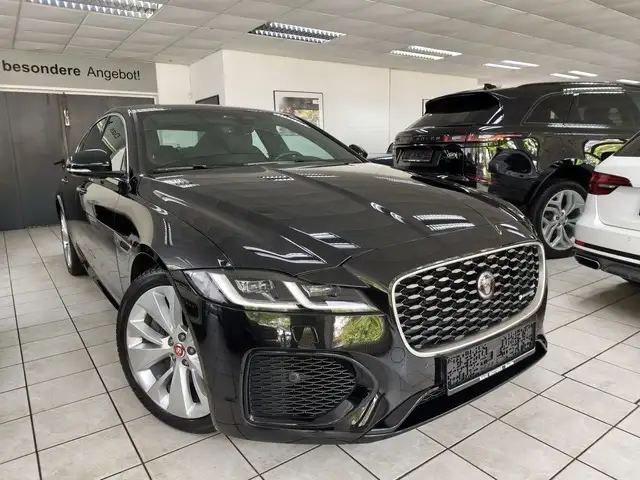 Jaguar XF P250 R-Dynamic SE LED LEDER MEM NETTO 24.900