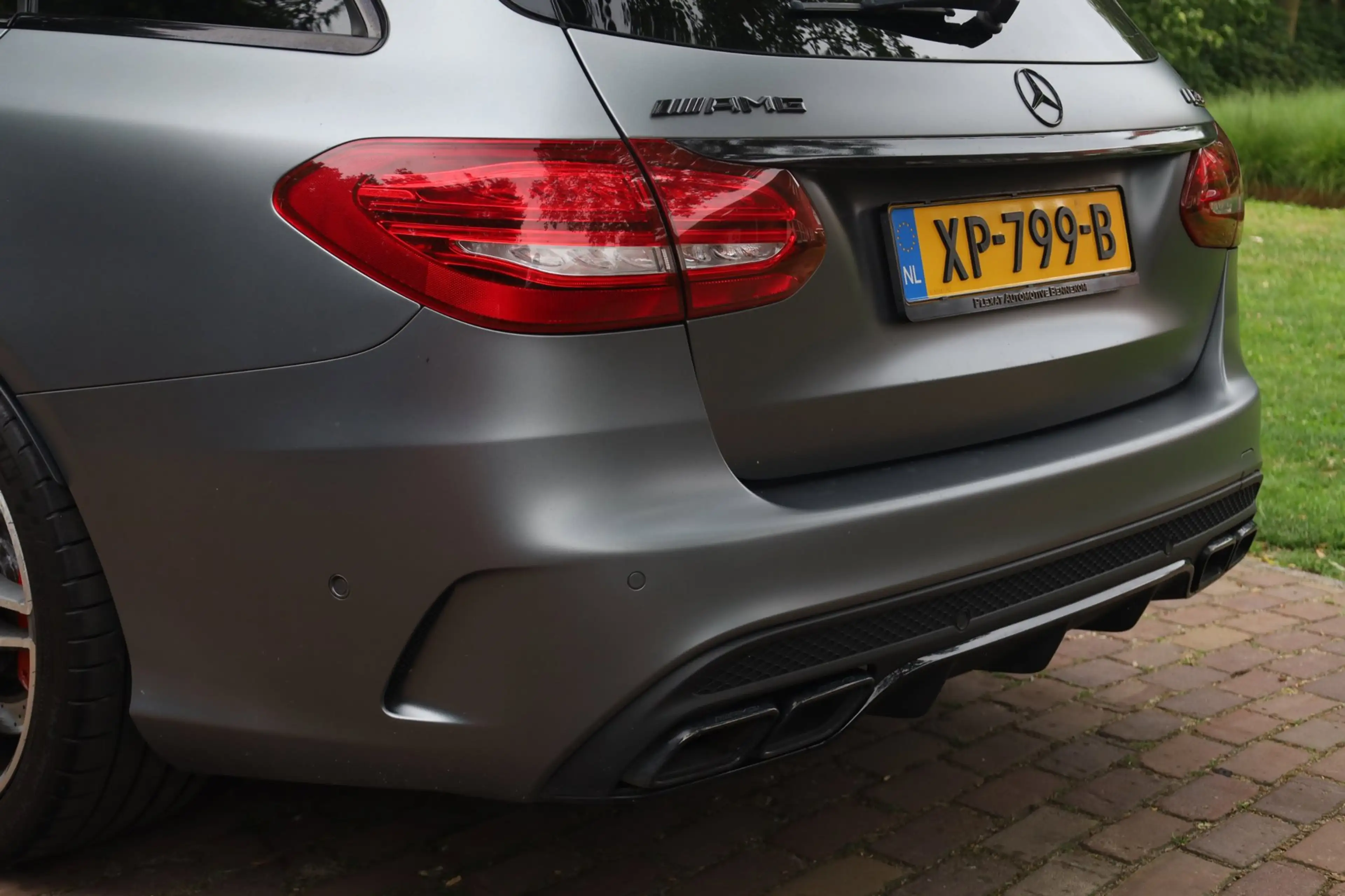 Mercedes-Benz C 63 AMG Estate S Aut. | Panorama | Designo Selenite Grey | — photo 14