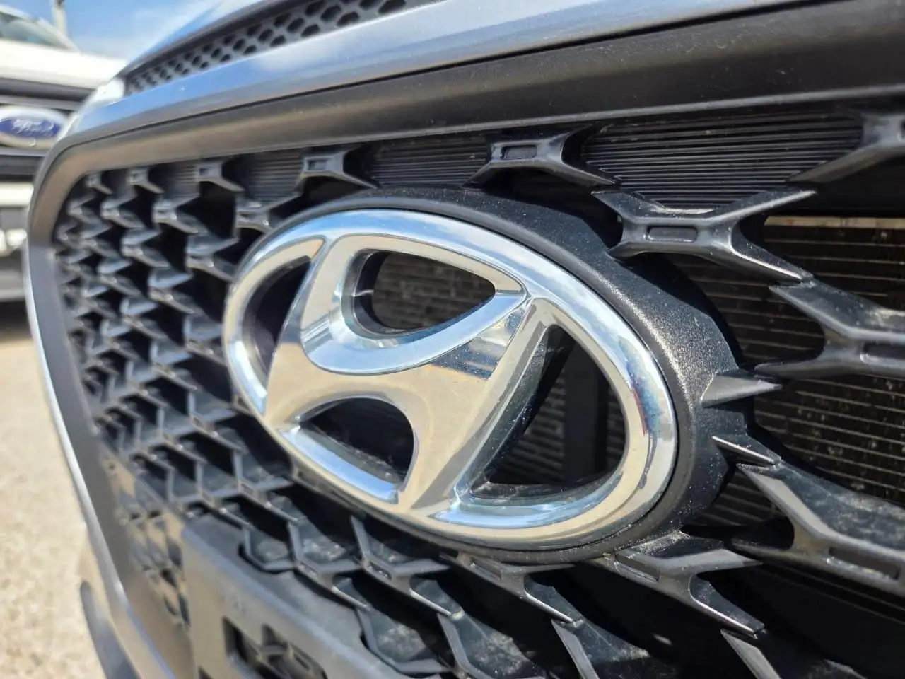 Hyundai KONA снимка Hyundai KONA