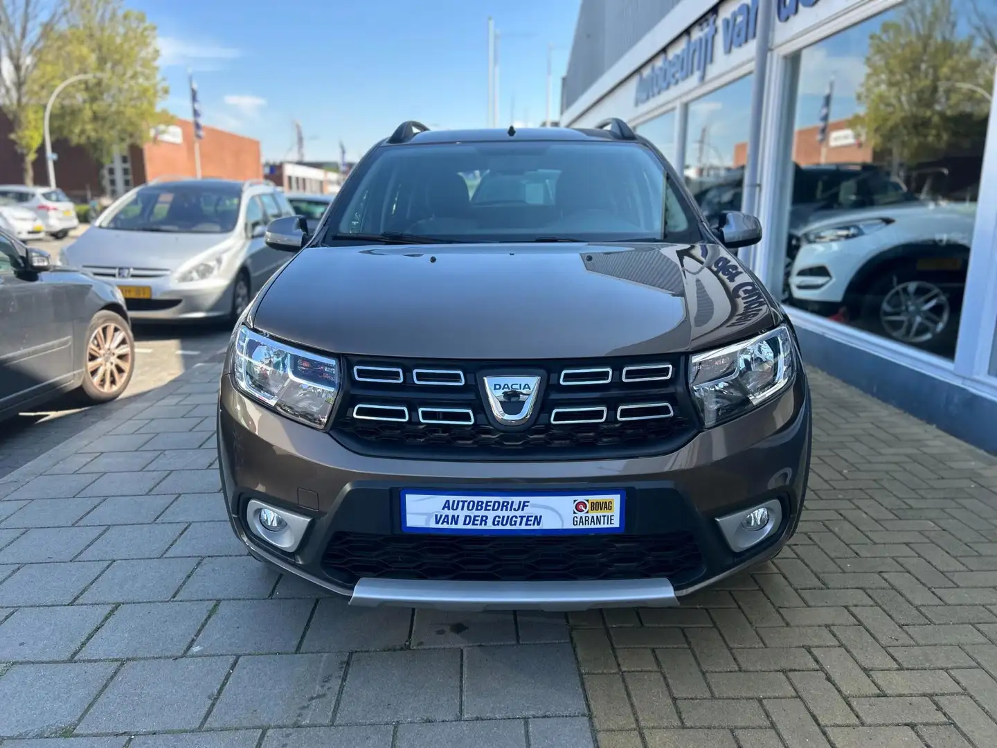 Dacia Logan MCV 0.9 TCe Laureate Bruin - 2