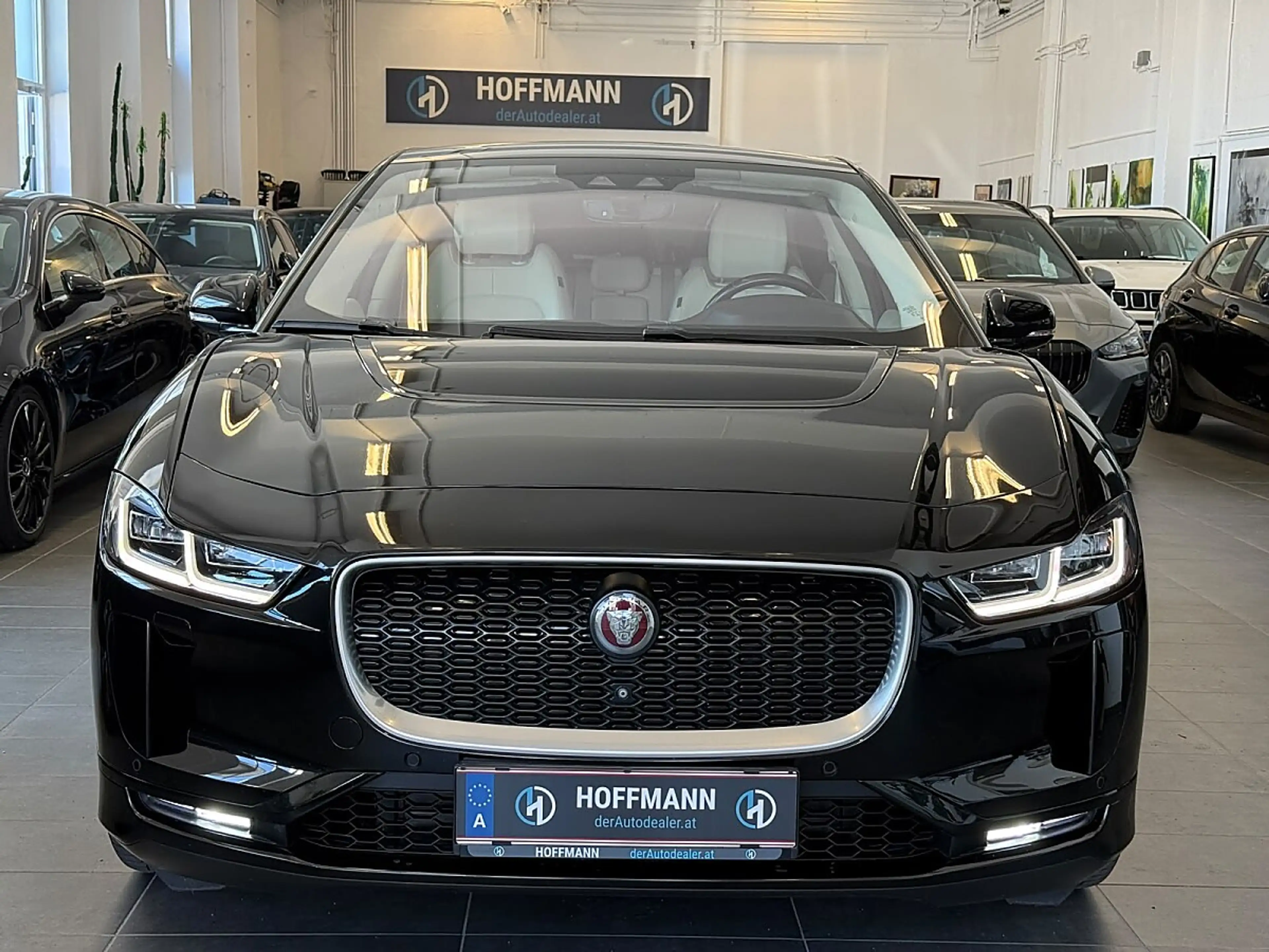 Jaguar I-Pace First Edition EV400 AWD, HUD/Pano/22"Alu — photo 2
